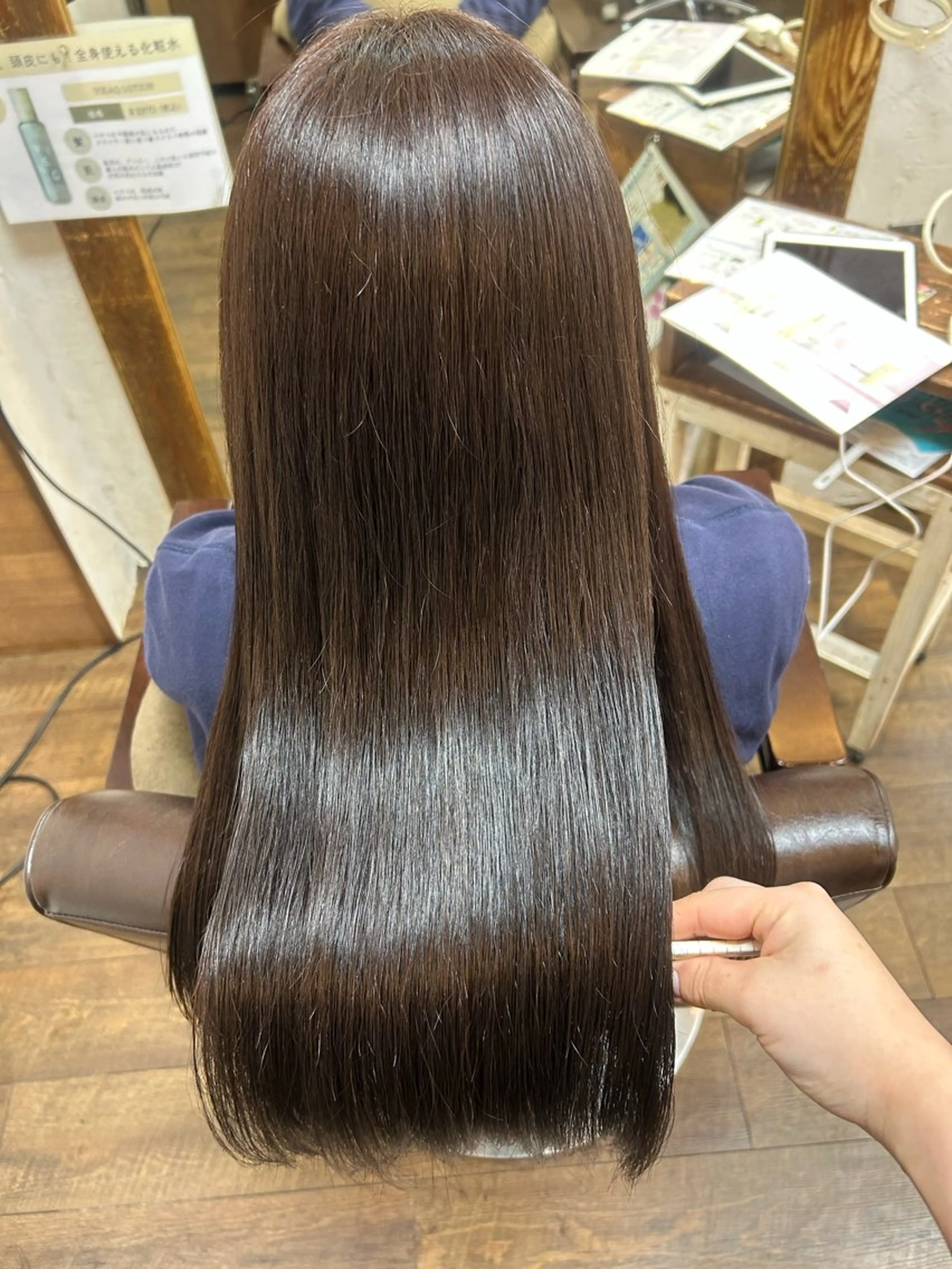 ロング カラー アッシュ ベージュカラー 髪質改善 トリートメント ヘアカラー 徳永　髪質改善 縮毛矯正のヘアスタイル