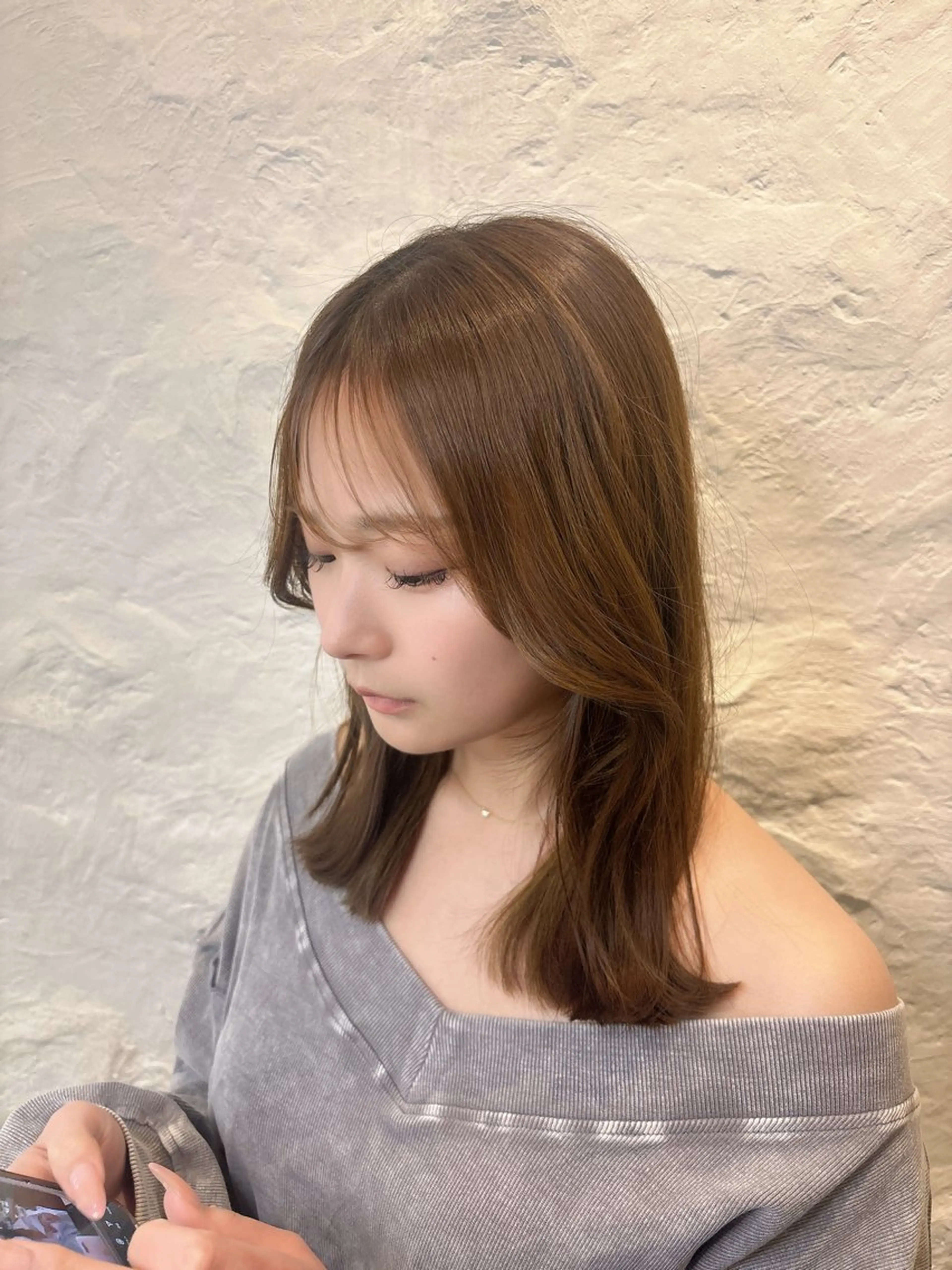 ミディアム カット パーマ 根岸 愛奈の眉毛・アイブロウイメージ