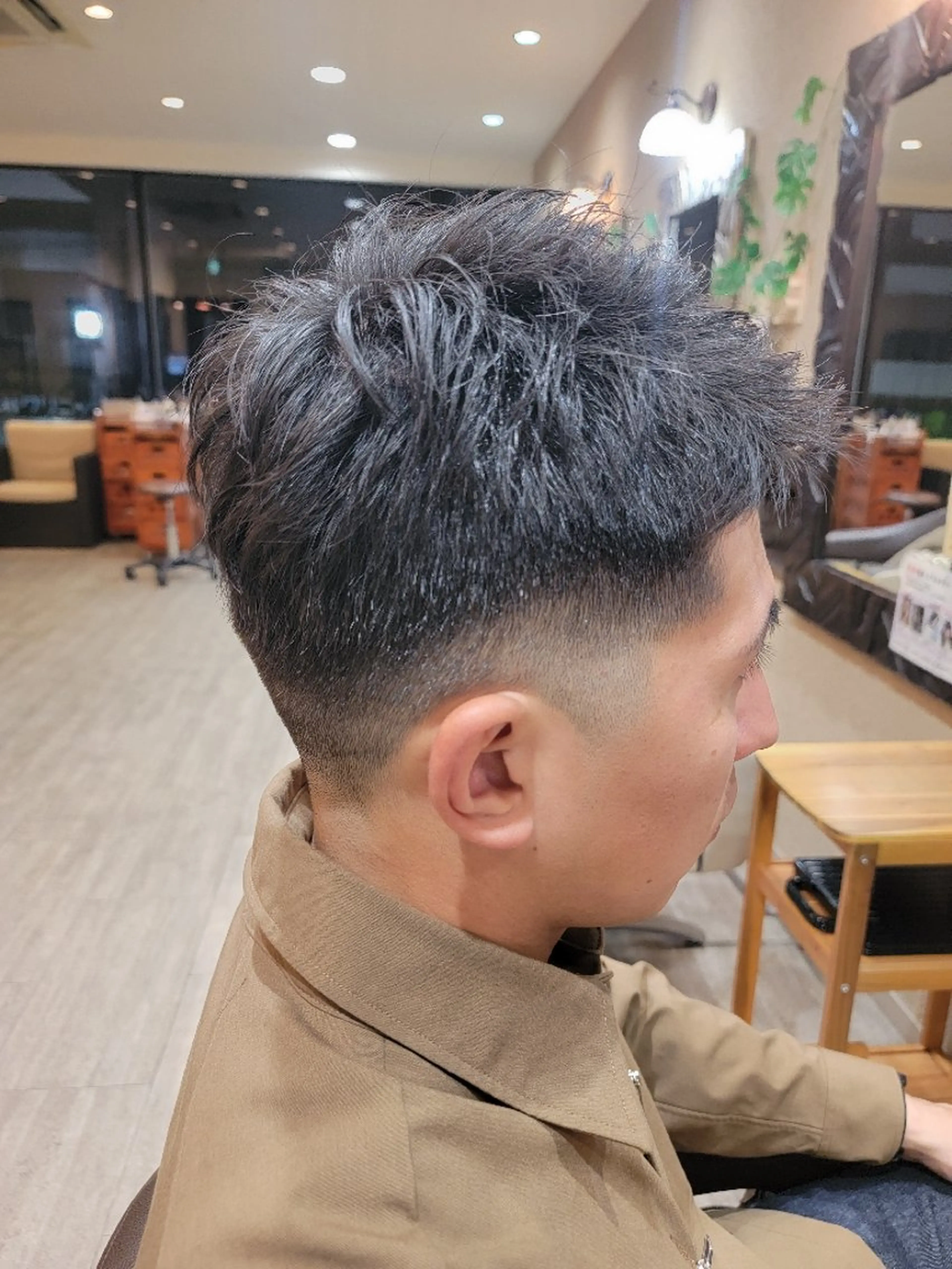 メンズ フェードカット カット 山田 周のヘアスタイル