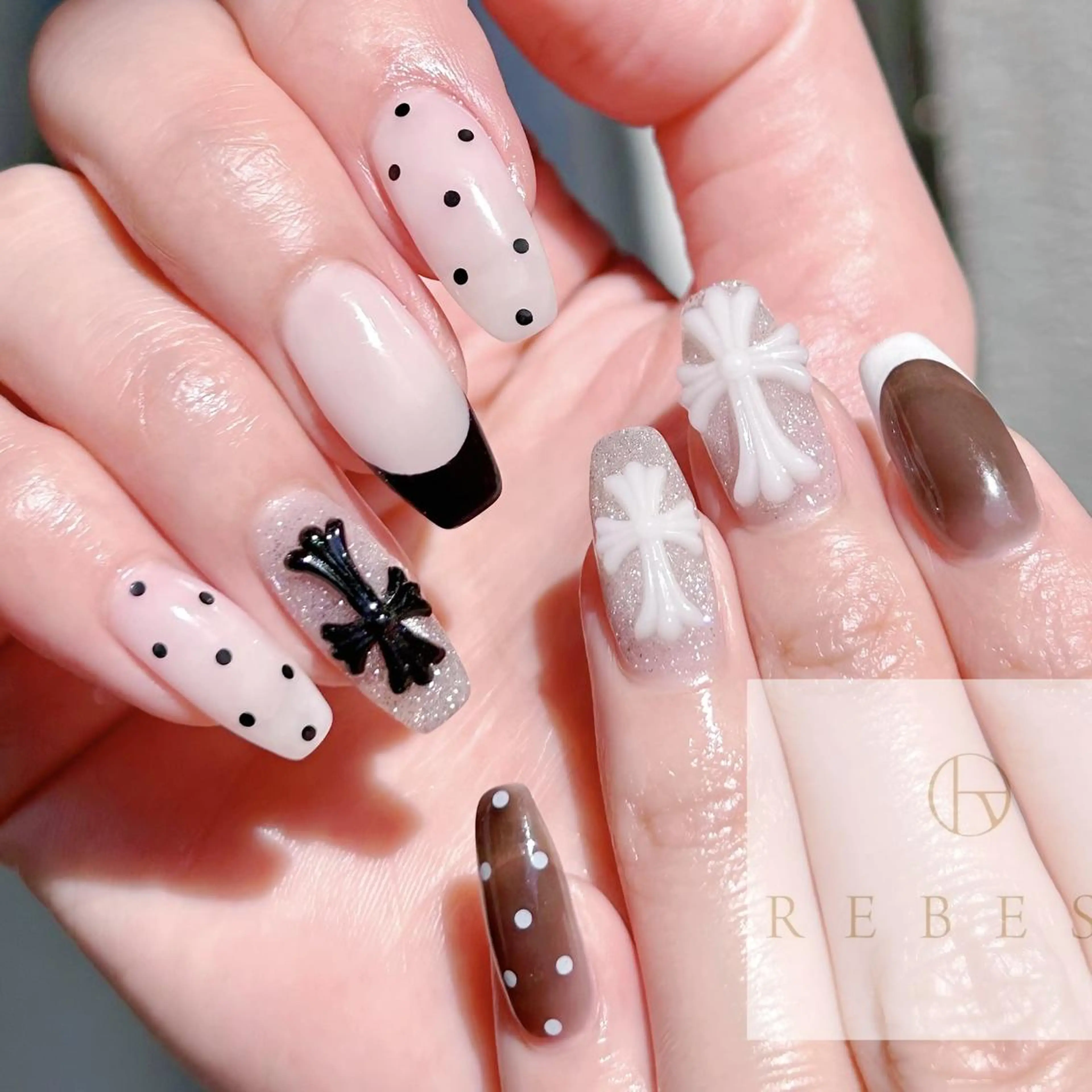 ネイル ハンドネイル REBEST 天王寺のネイルデザイン