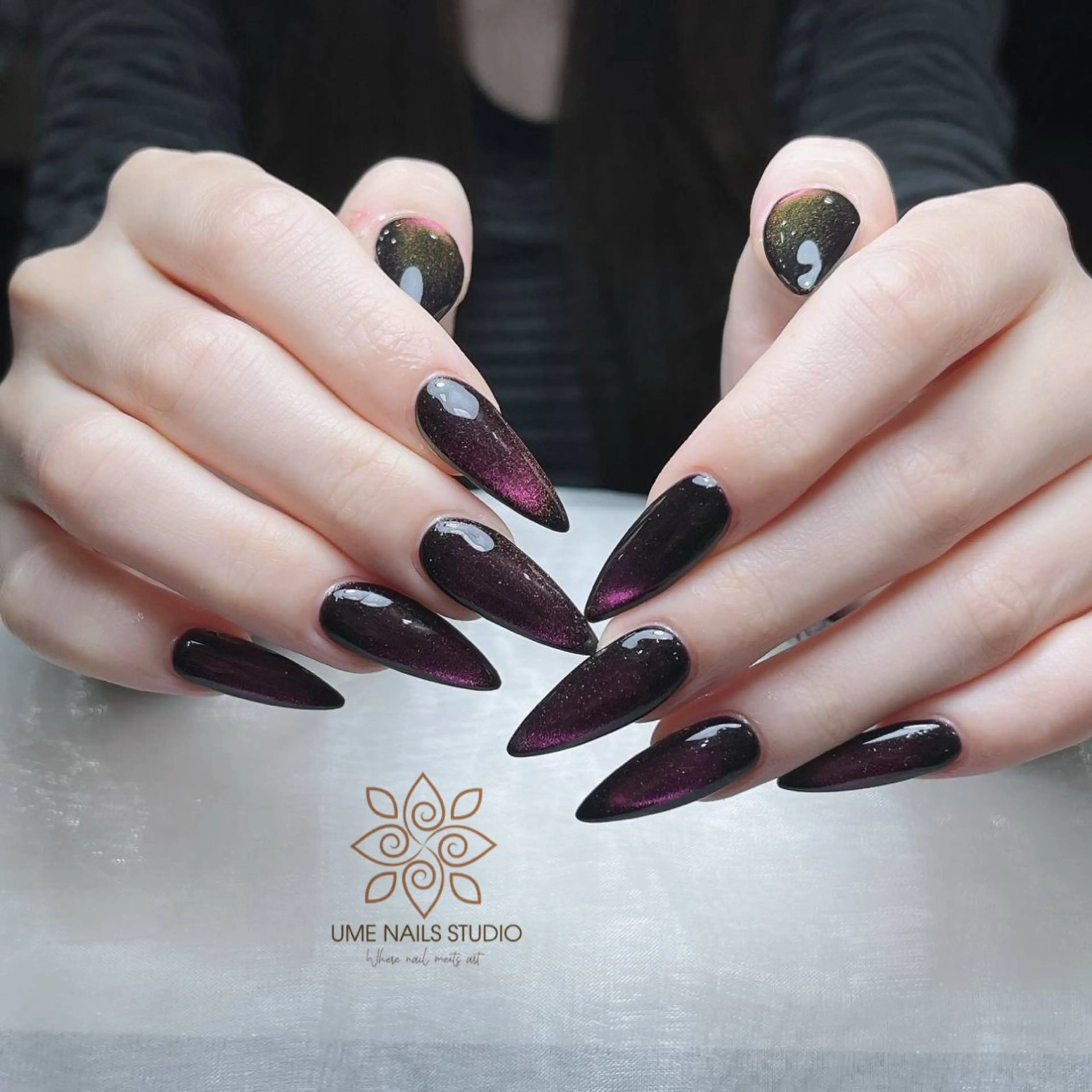 ネイル チークネイル クリアネイル ガーリー キラキラネイル 韓国ネイル ハンドネイル Ume Nail Studioのネイルデザイン