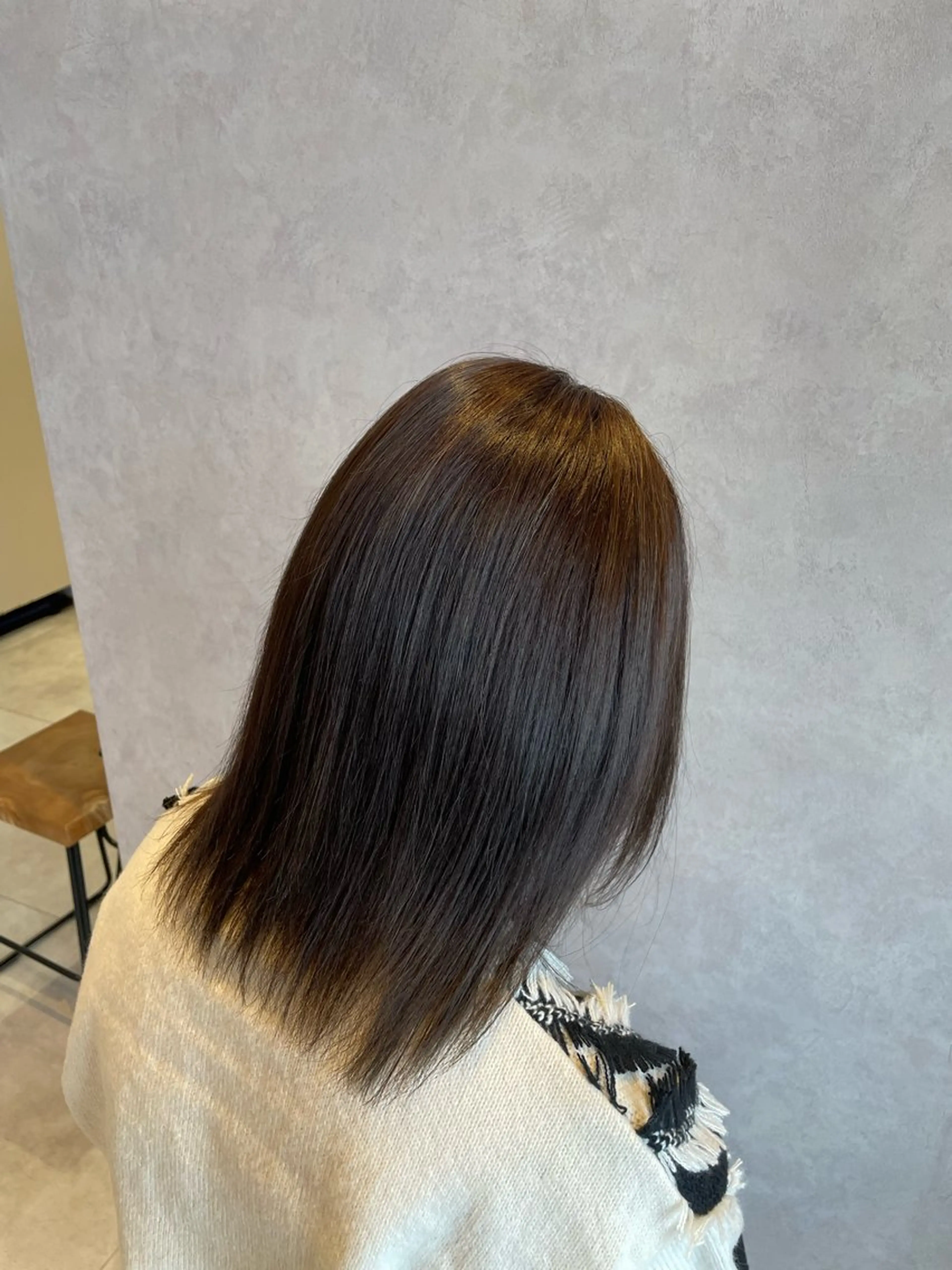 カラー 伊藤 未夢のヘアスタイル