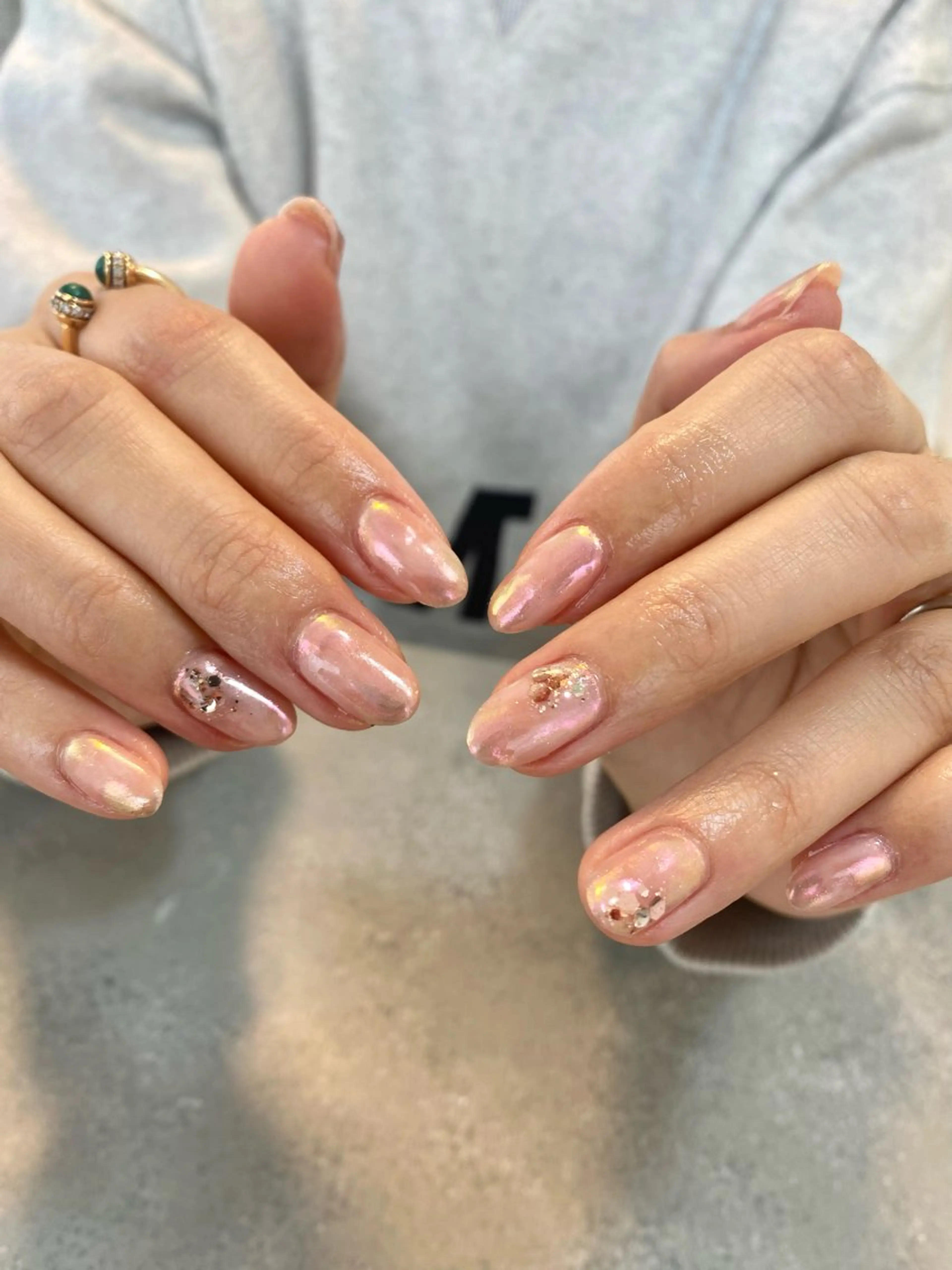 ネイル オーロラネイル 苦楽園the she nailのネイルデザイン