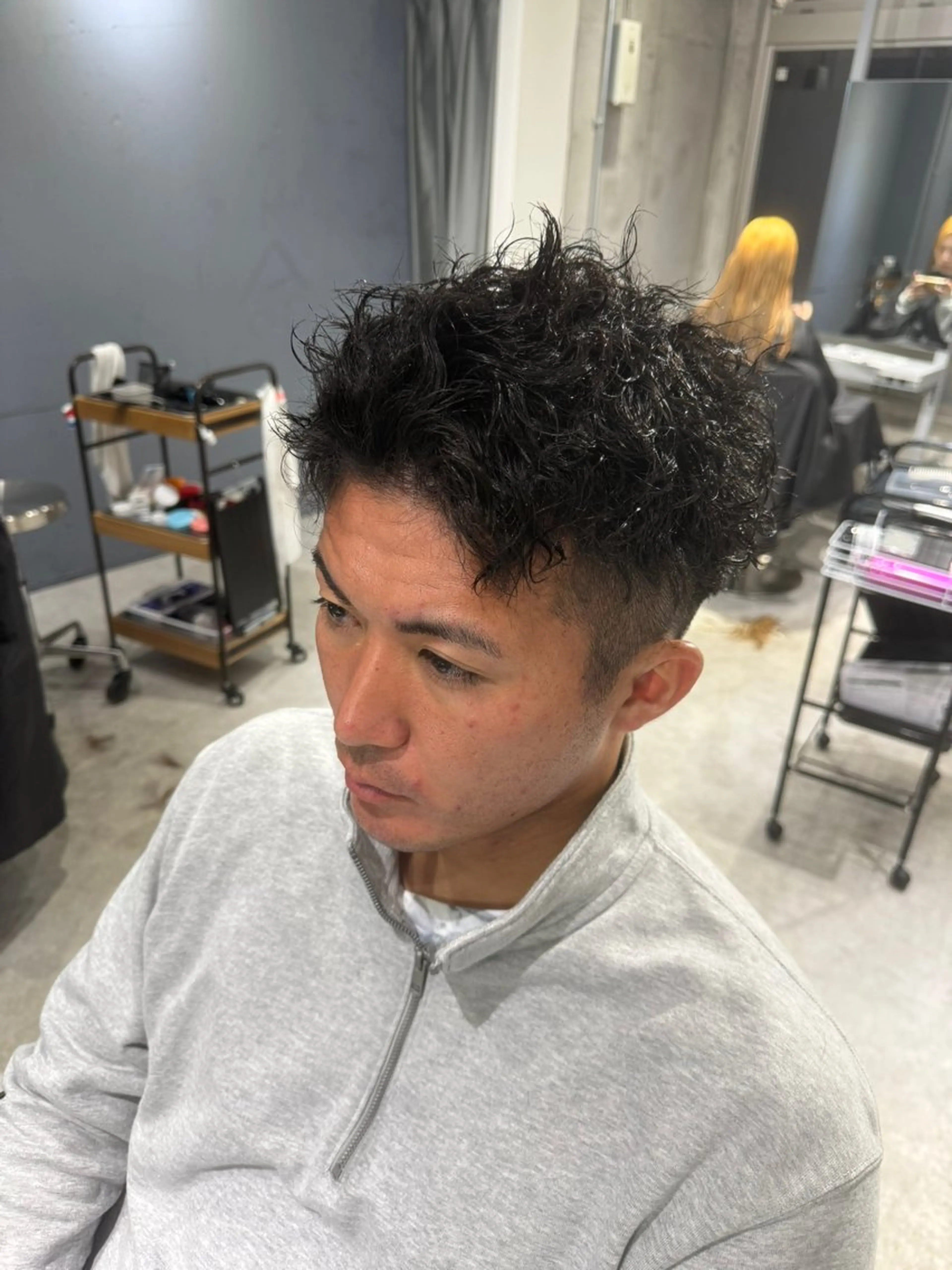 メンズ カット パーマ 布施メンズ特化美容師 秋山　涼のヘアスタイル