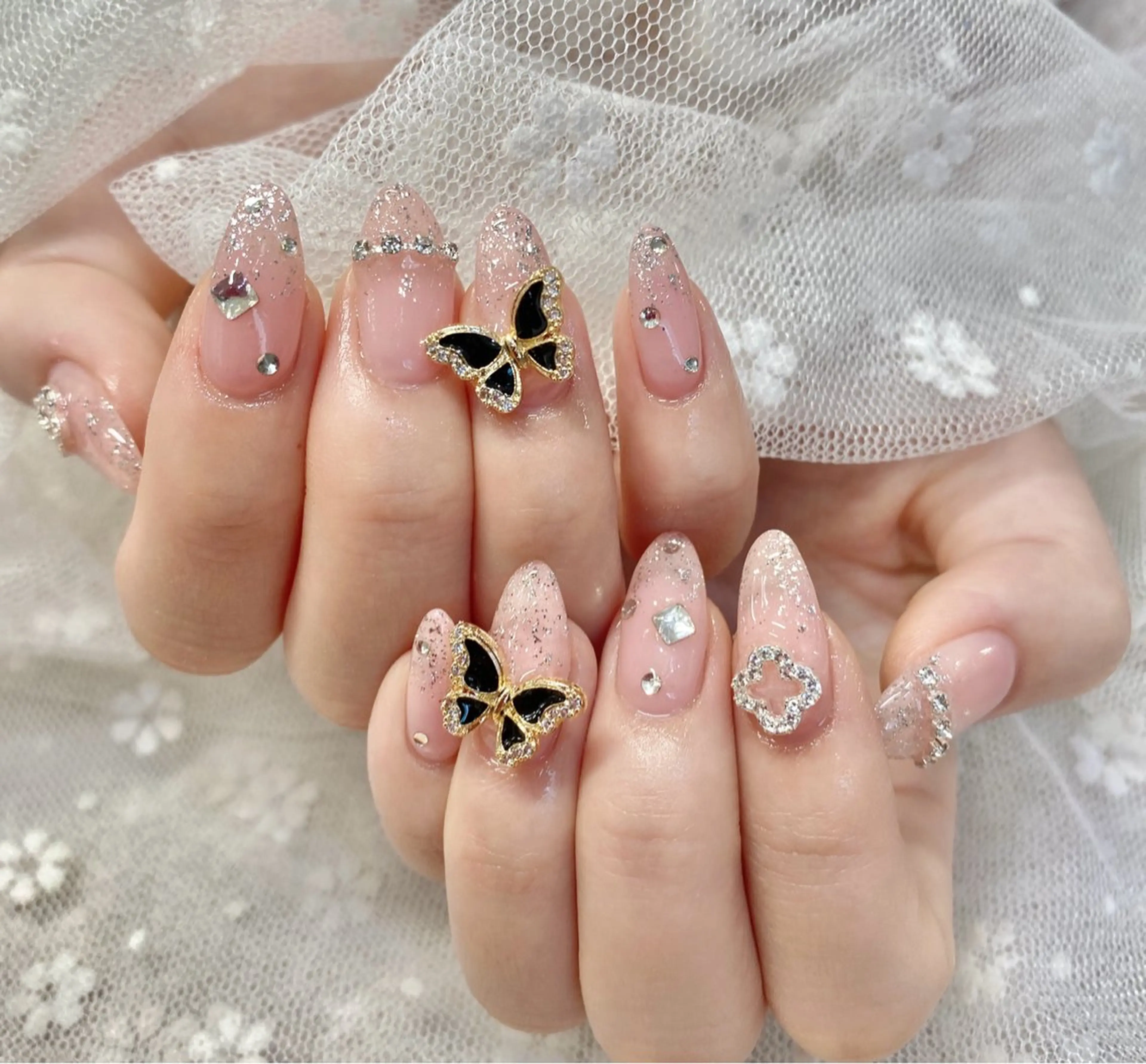 ネイル Luna K.のネイルデザイン