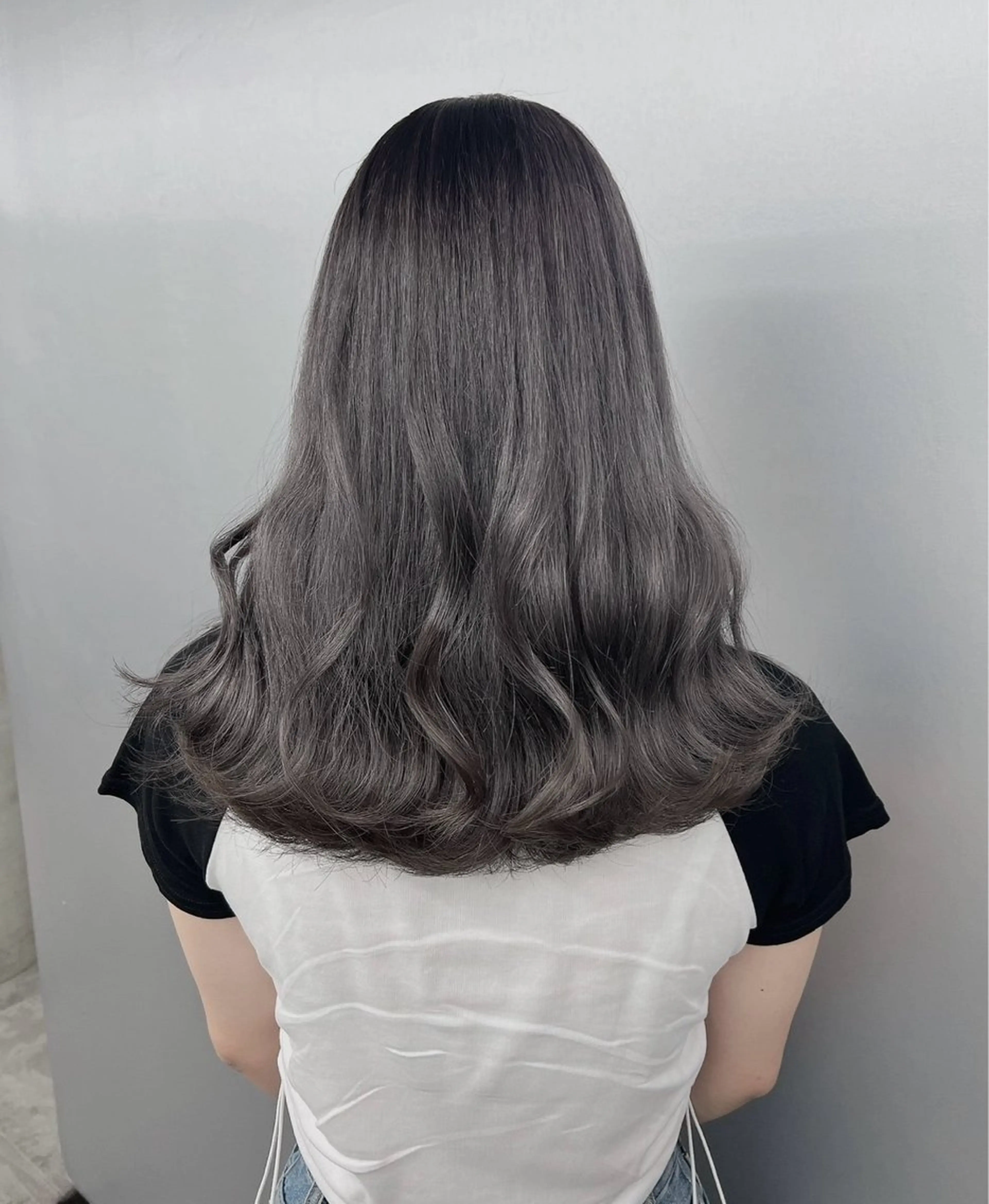 ロング カラー 透明感カラー グレージュ/あいのヘアスタイル