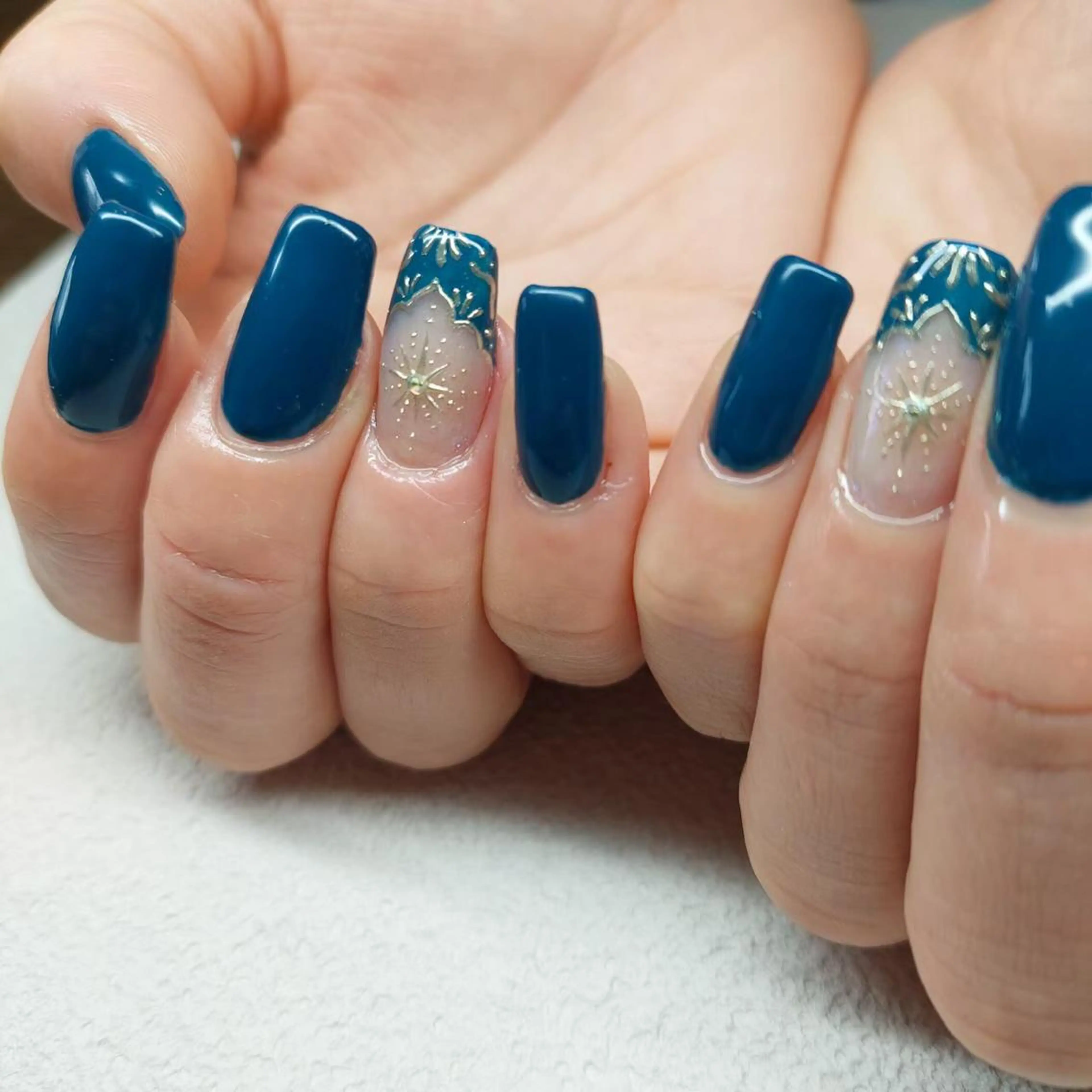 ネイル 近鉄奈良 カラー　うのさくらのヘアスタイル