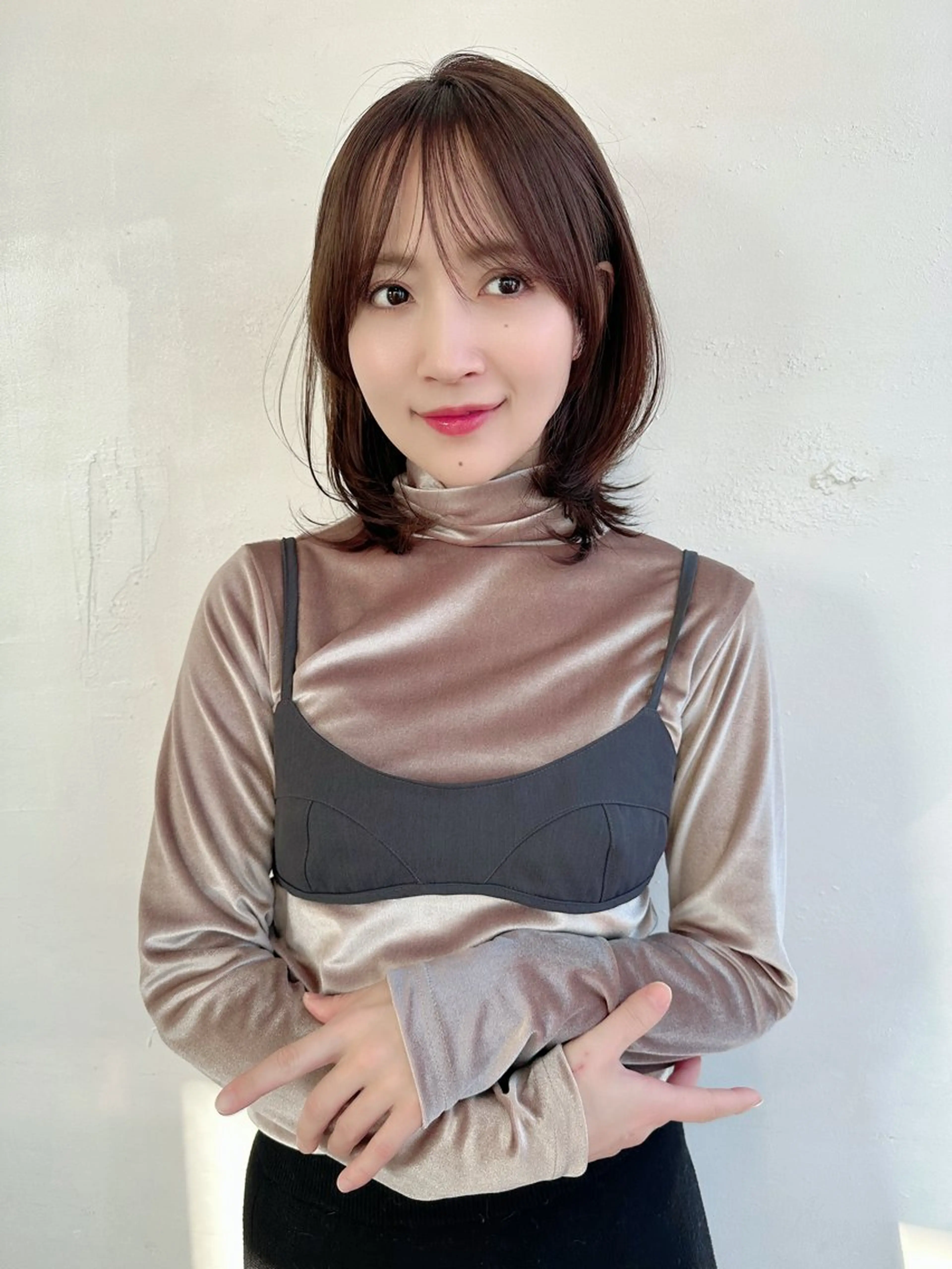 ミディアム ボブレイヤー ボブ 韓国風ヘア レイヤーカット 小顔カット 鎌倉 彩のヘアスタイル