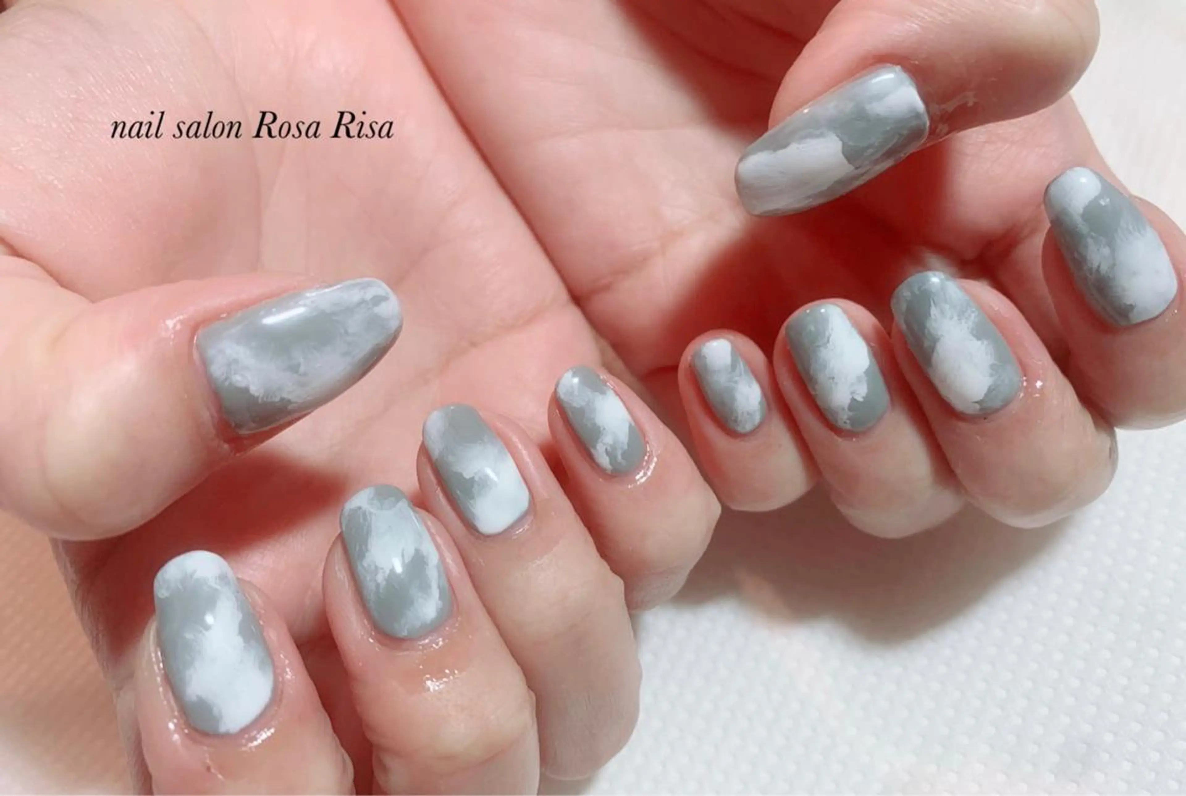 ミディアム ネイル ネイルスタジオ シェイクユアハンズのネイルデザイン