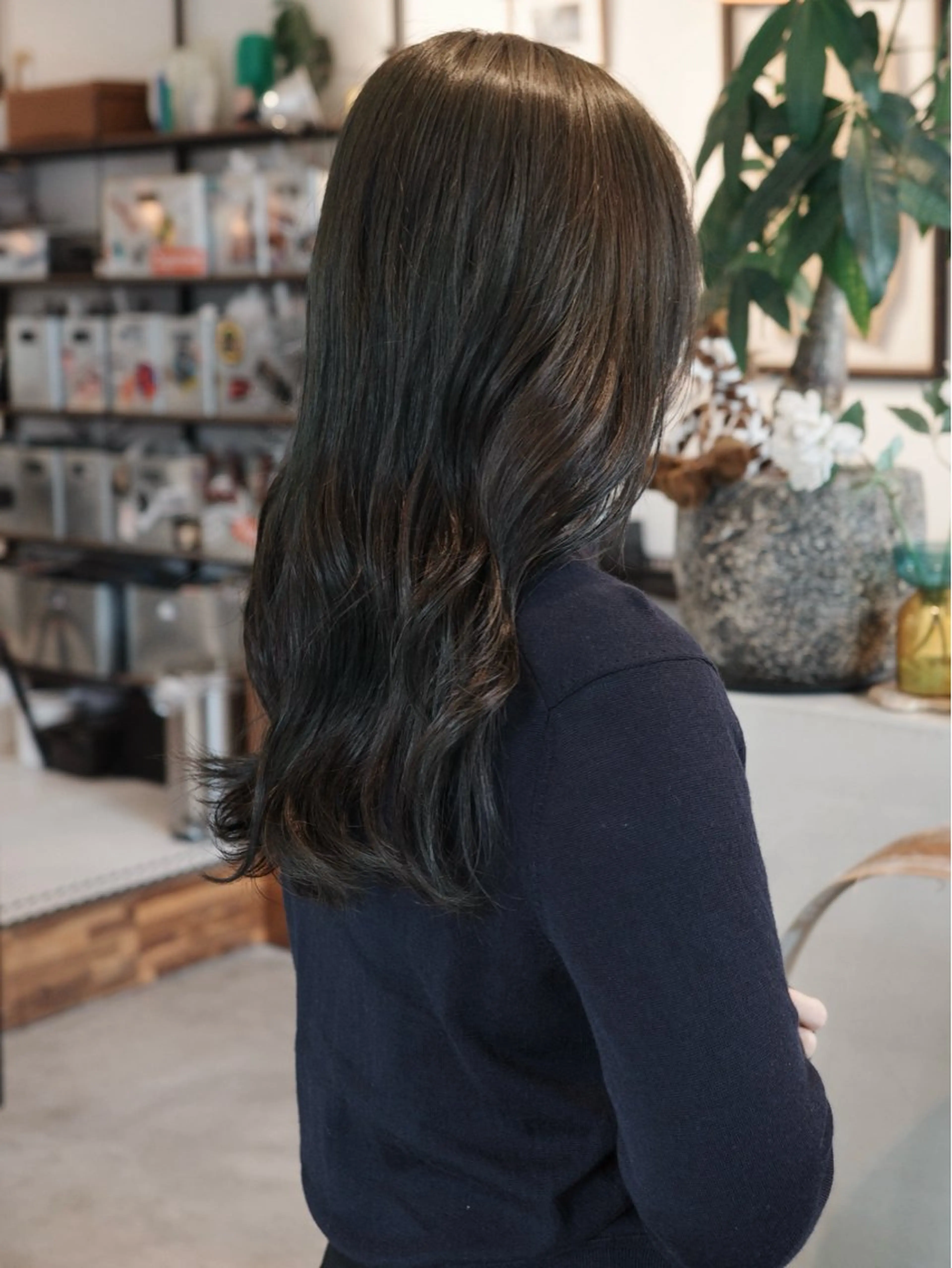 ヘアカラー＋plus トリートメント＋"特許取得魔法のシザー"ヘアリセッターの写真