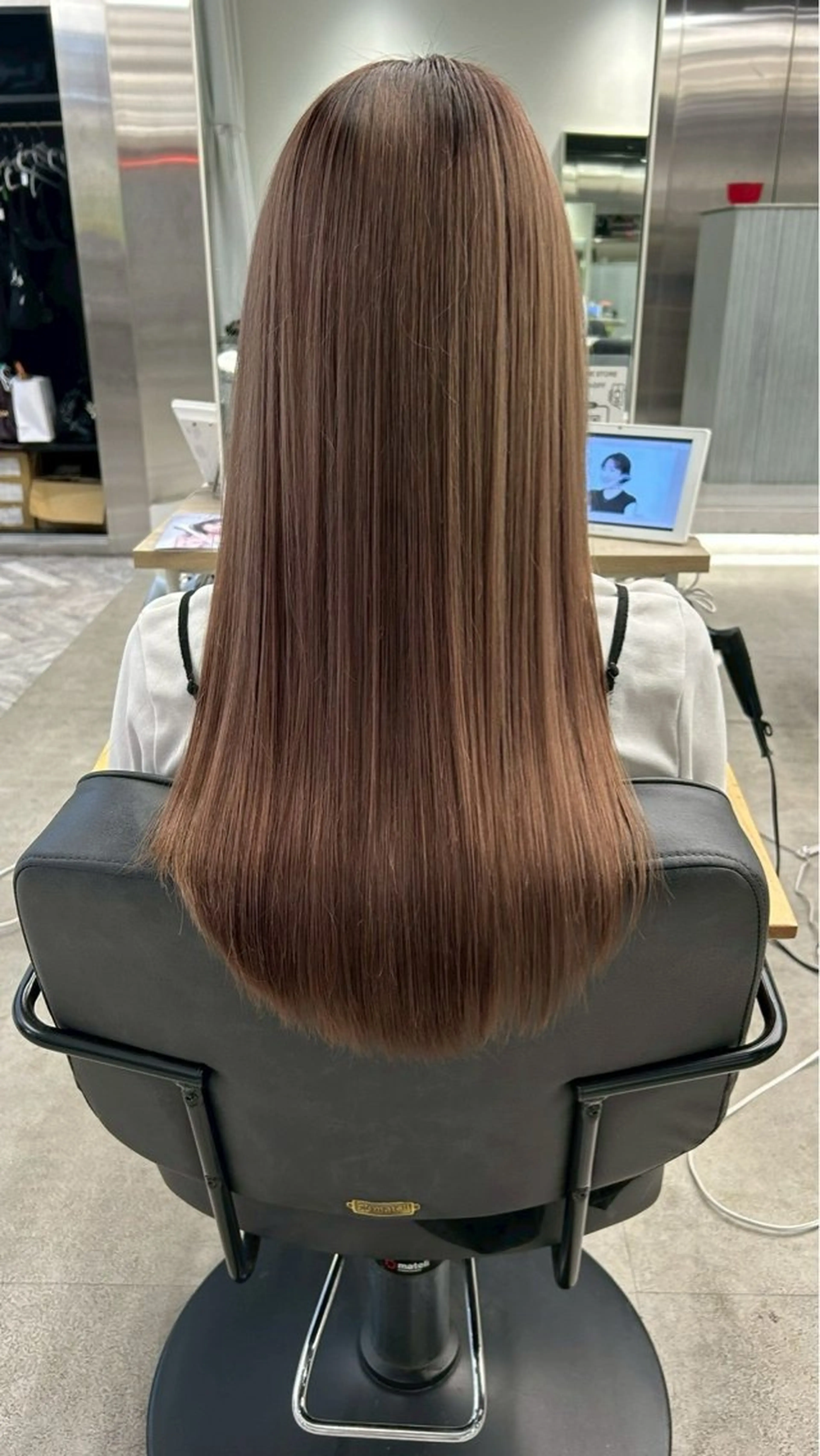 ロング トリートメント himari💜 ハイトーンカラーのヘアスタイル