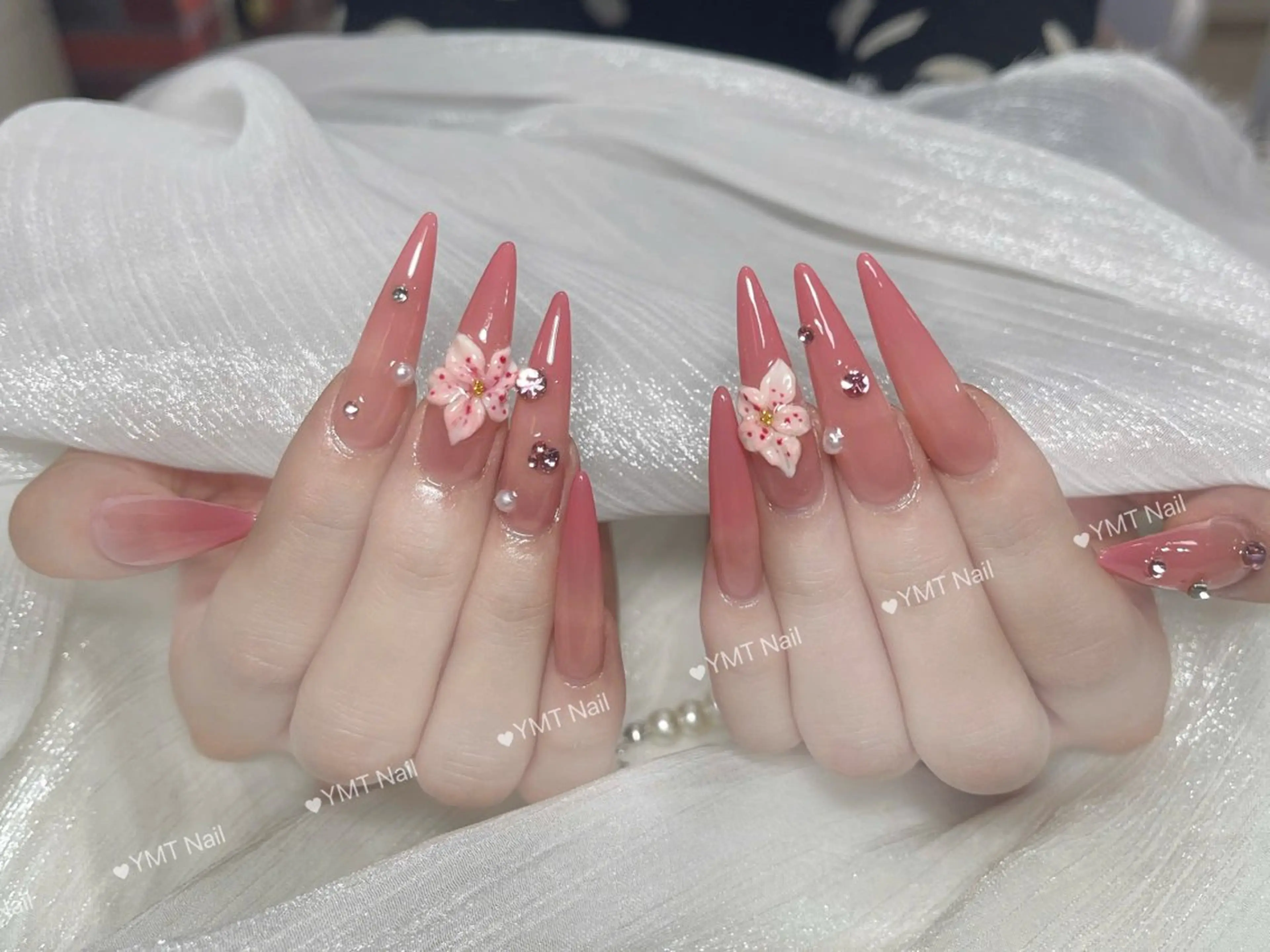 ネイル 長さ出し フットネイル ジェルネイル 韓国ネイル マグネットネイル ハンドネイル YMT． NailStudioのネイルデザイン