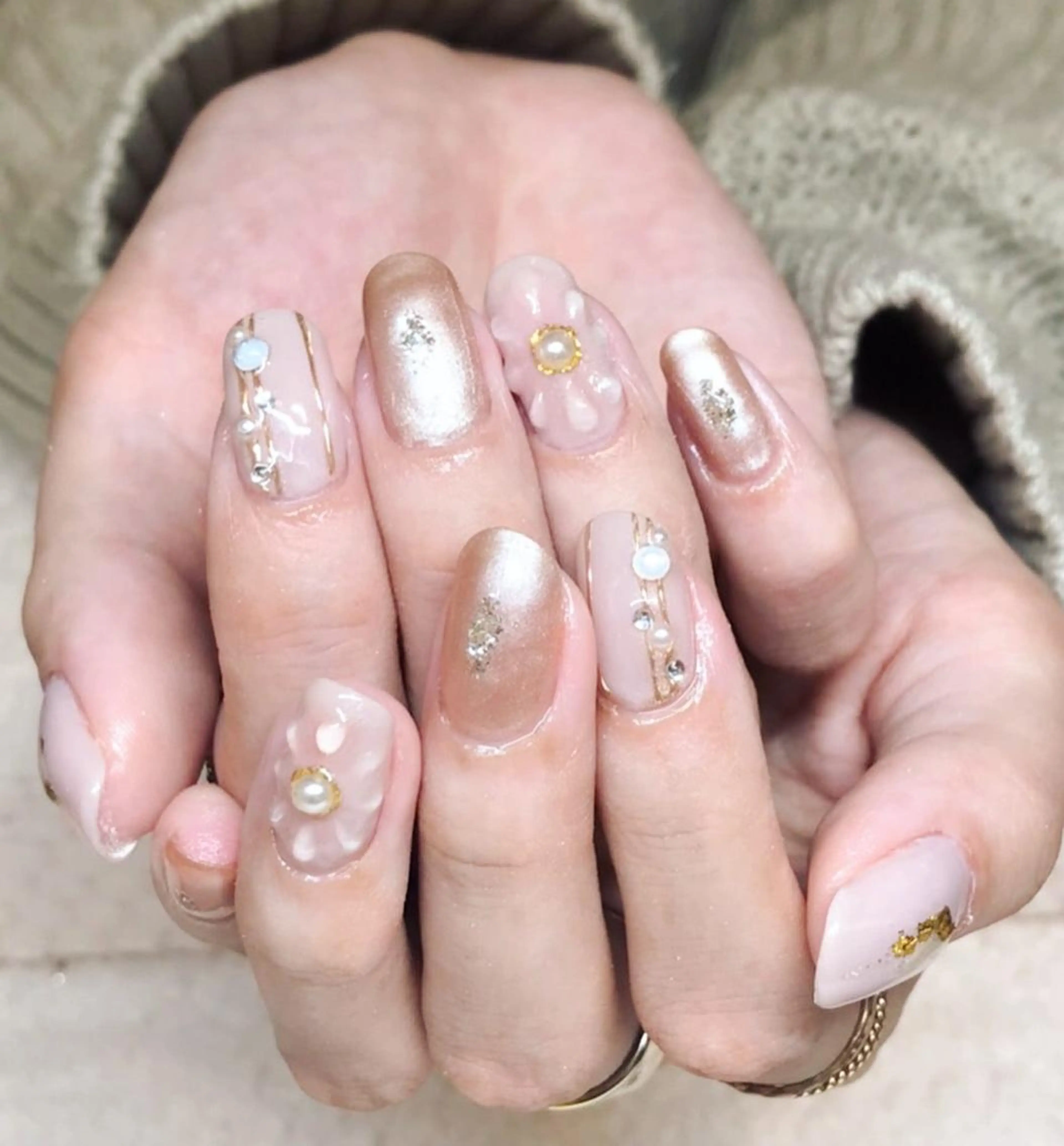 ネイル フラワーネイル ジェルネイル キラキラネイル ニュアンスネイル ぷっくりネイル Nyanco Nailのネイルデザイン
