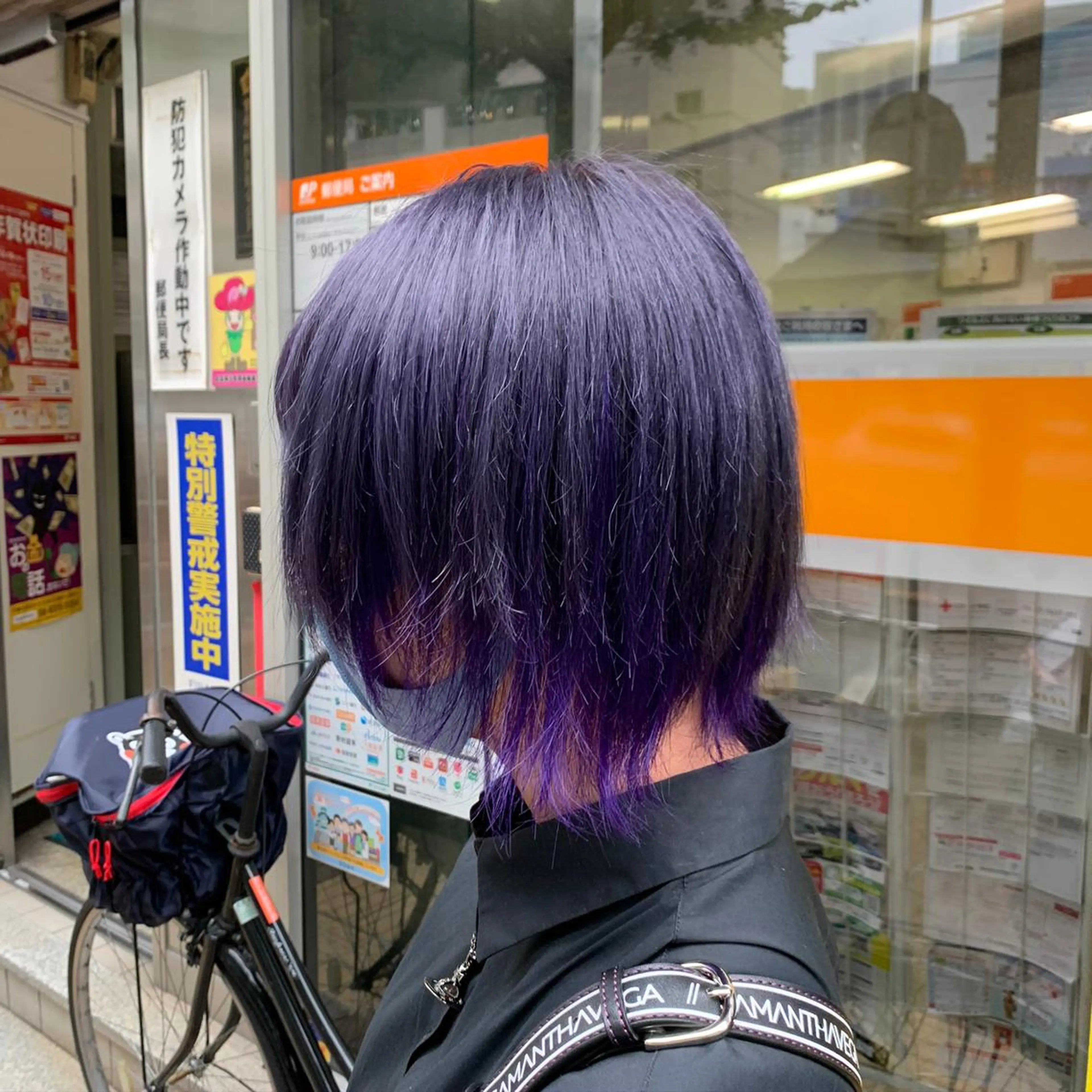 ショート 派手髪支持率No1 Eisukeのヘアスタイル