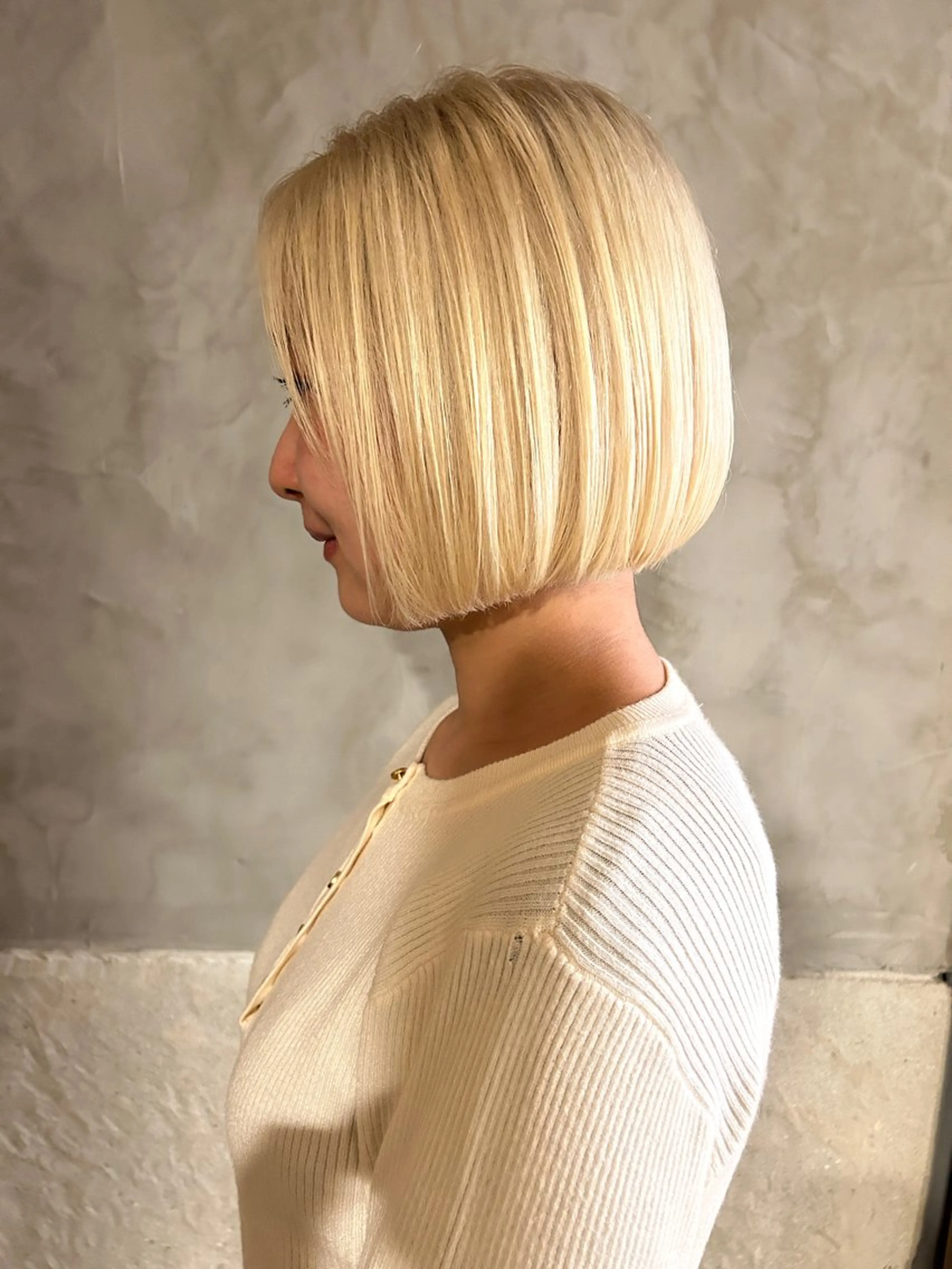 ショート カラー ボブ カット ヘアカラー トリートメント さの あやねのヘアスタイル