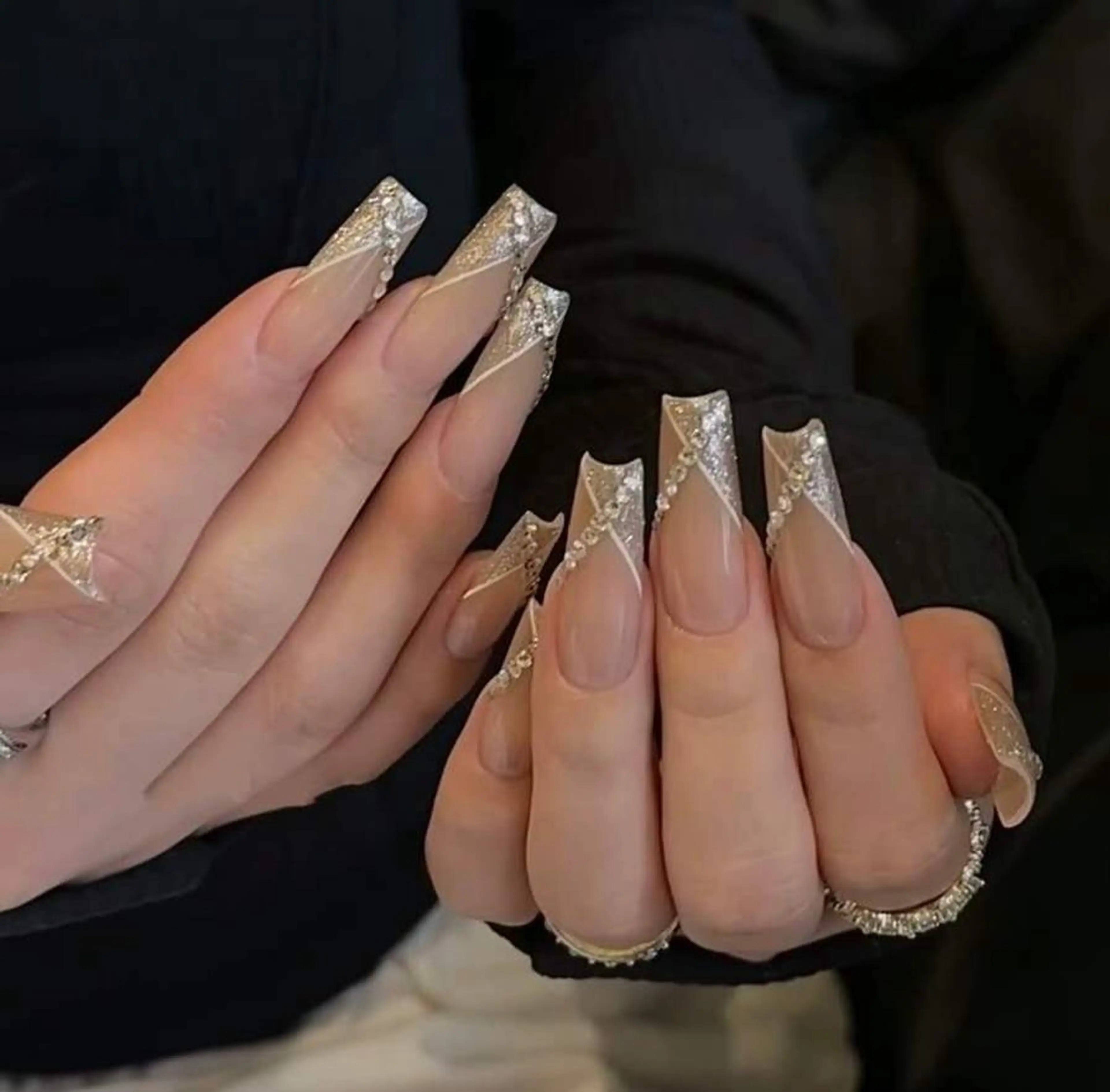 ネイル オーロラネイル フラワーネイル フットネイル フレンチネイル ジェルネイル ハンドネイル BabyYouMi nailのネイルデザイン