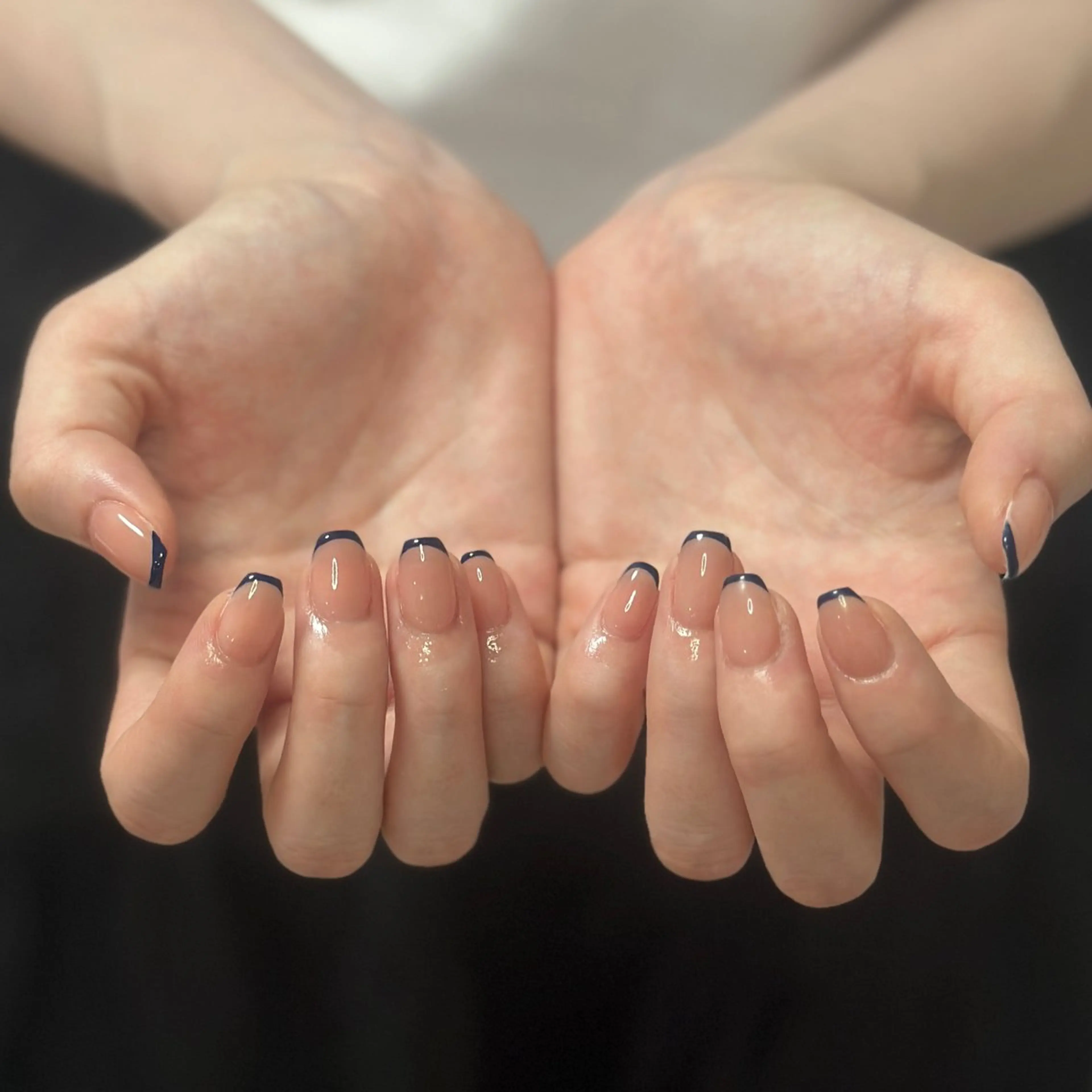 ネイル アートネイル オーロラネイル チークネイル フレンチネイル ガラスフレンチ 🎀YooLi Nail salonのネイルデザイン