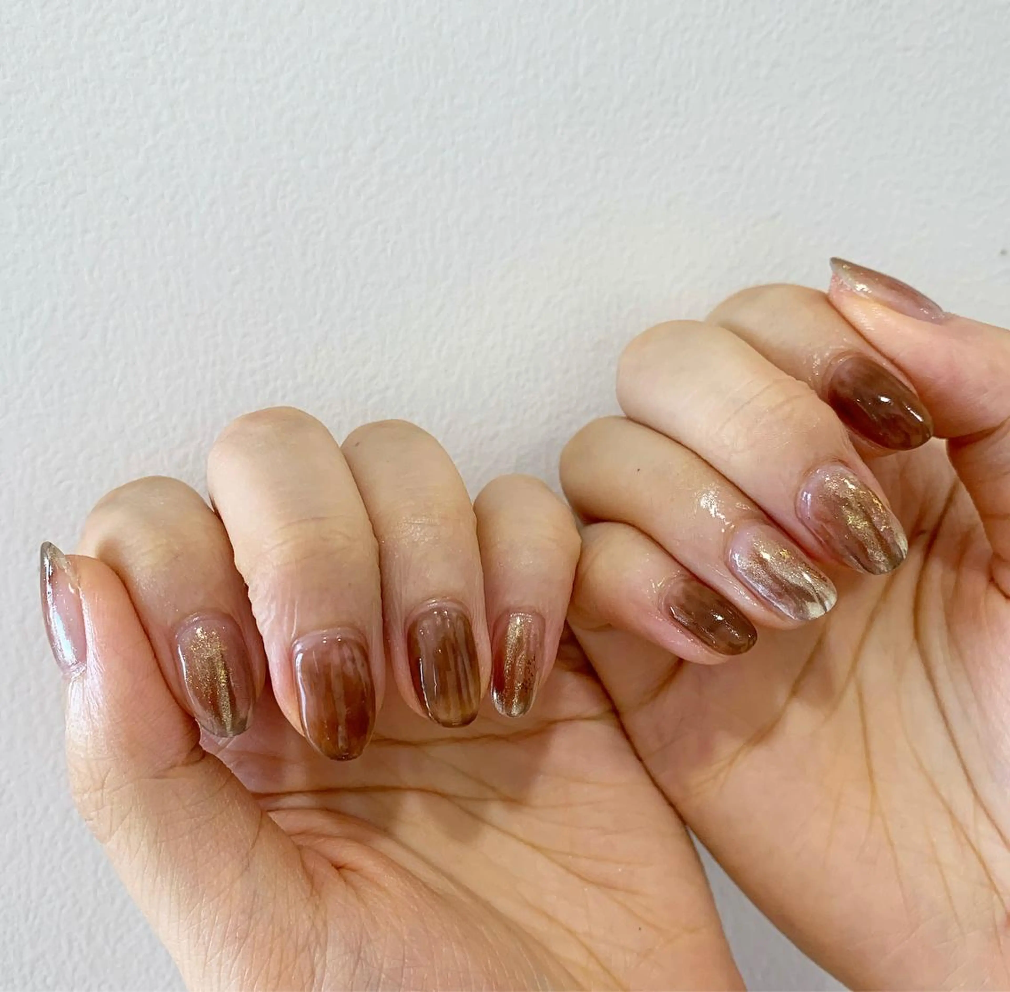 ネイル ブラウン ハンドネイル 佐藤 穂乃香のネイルデザイン