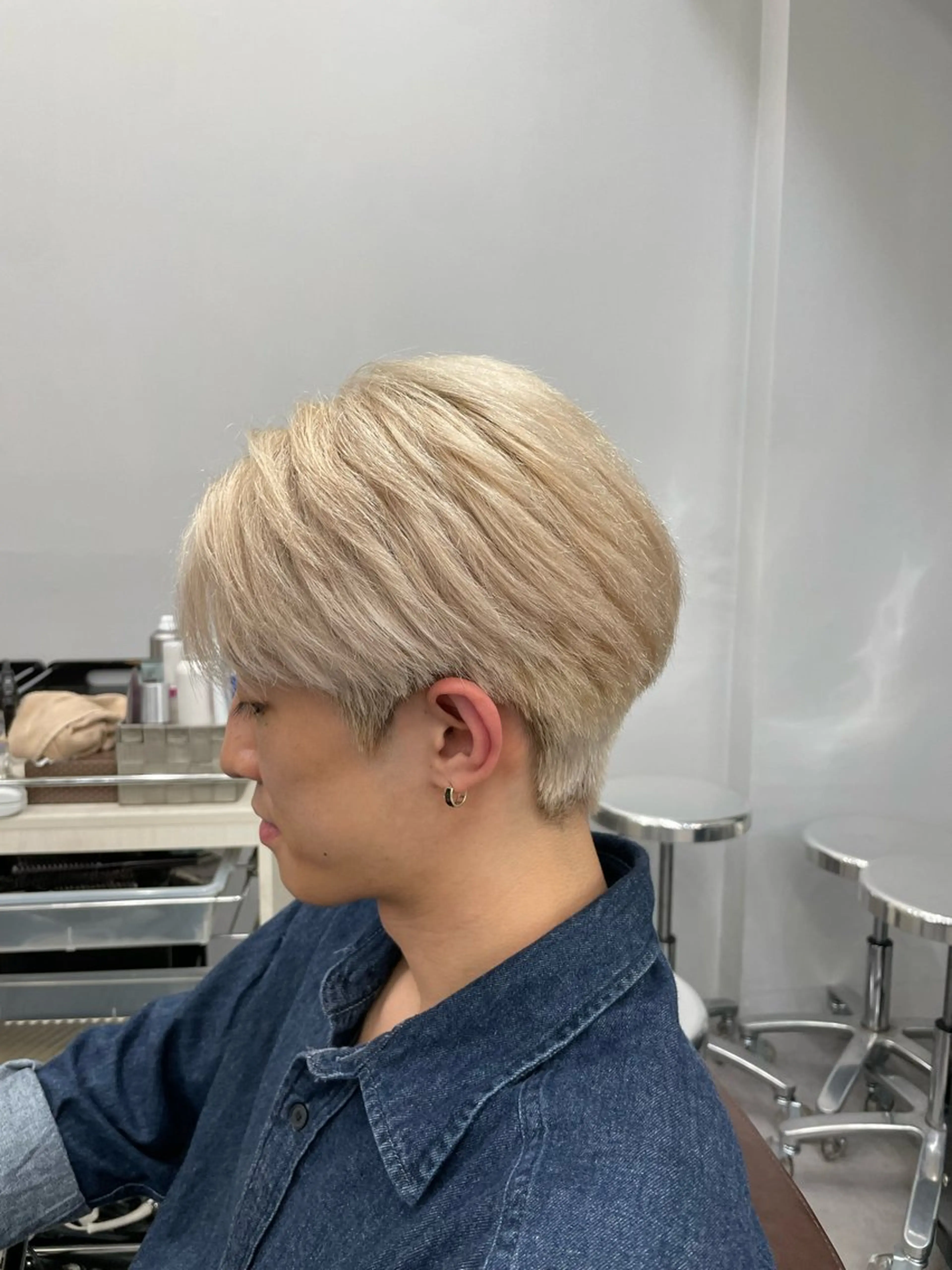 メンズ センターパート メンズハイトーン 刈り上げ カット 刈り上げ🟦 韓国風🟦平林柊二のヘアスタイル