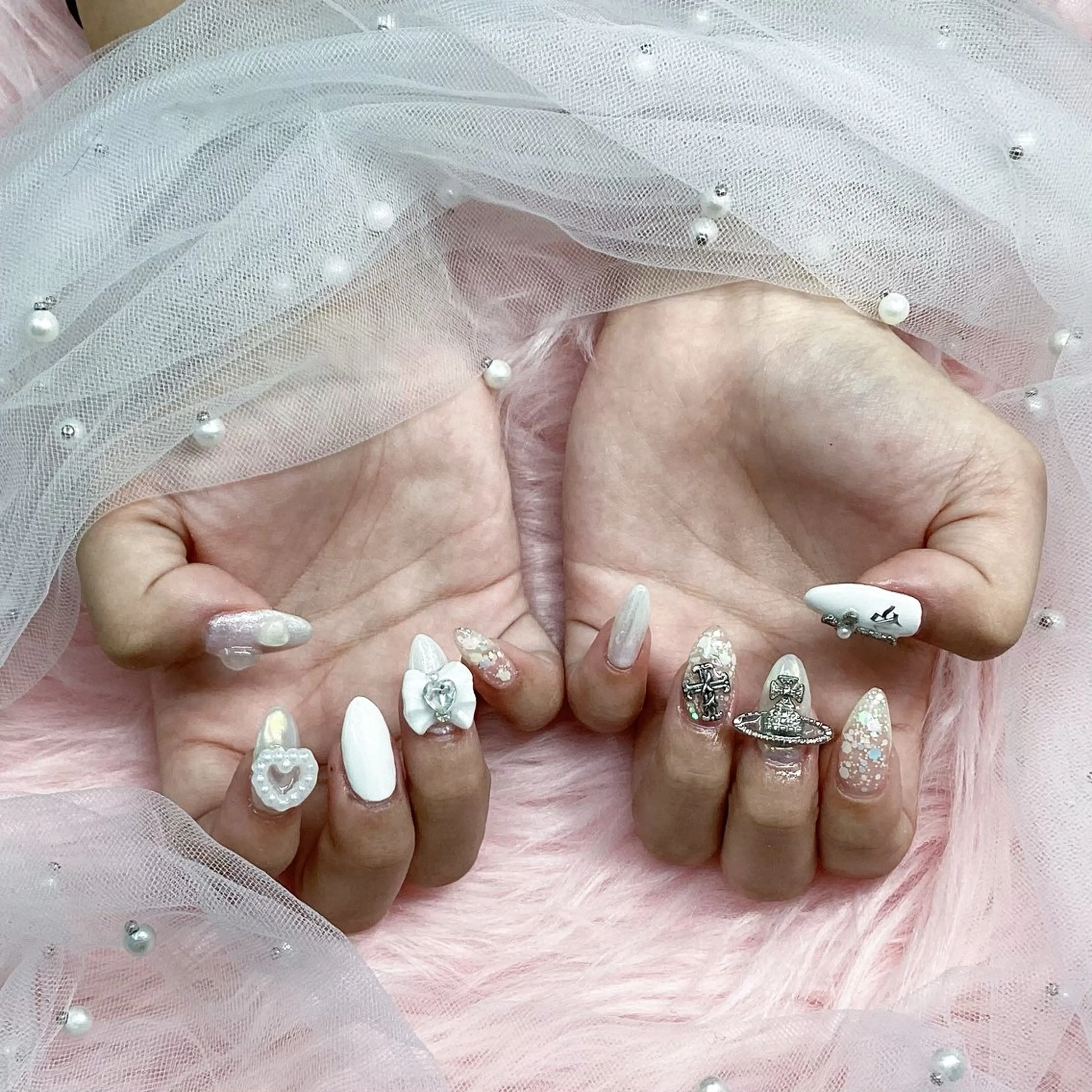 ネイル パーツ全部¥110 サロンミミのネイルデザイン