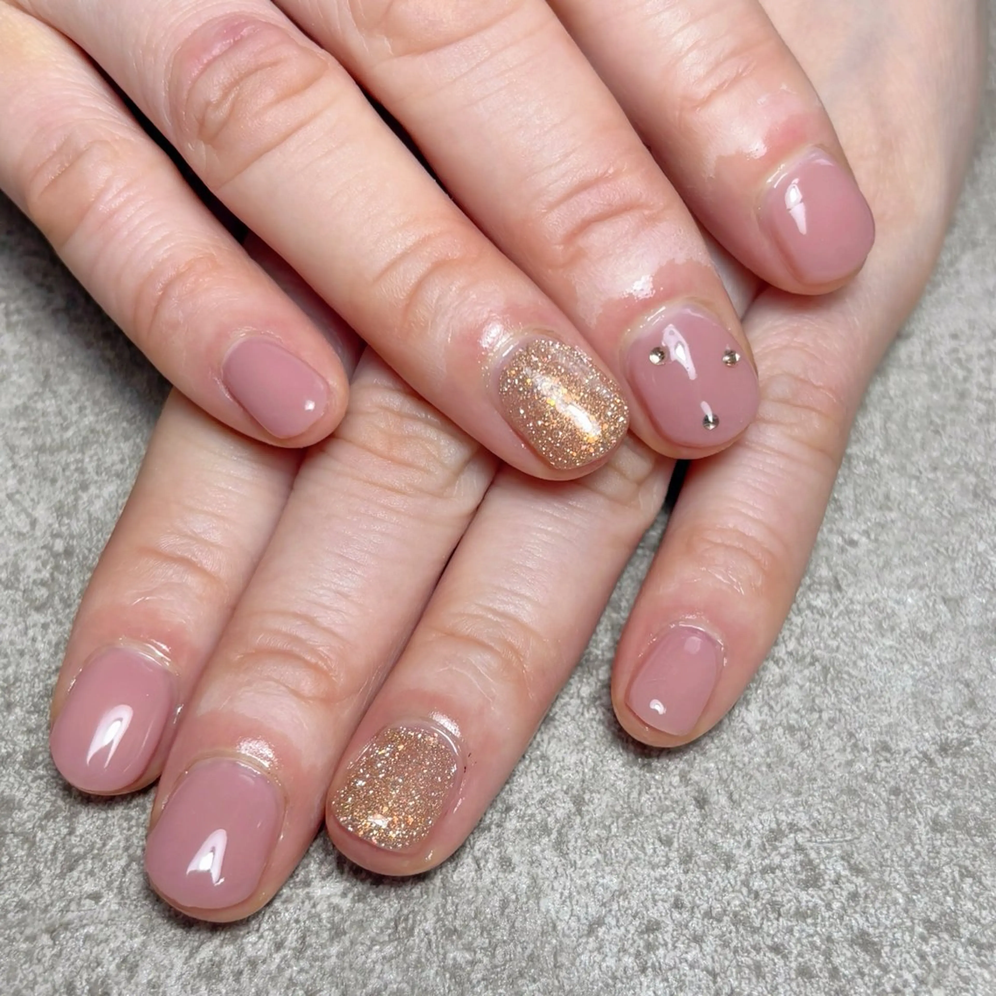 ネイル ハンドネイル nailroom DIASOMNIAのネイルデザイン