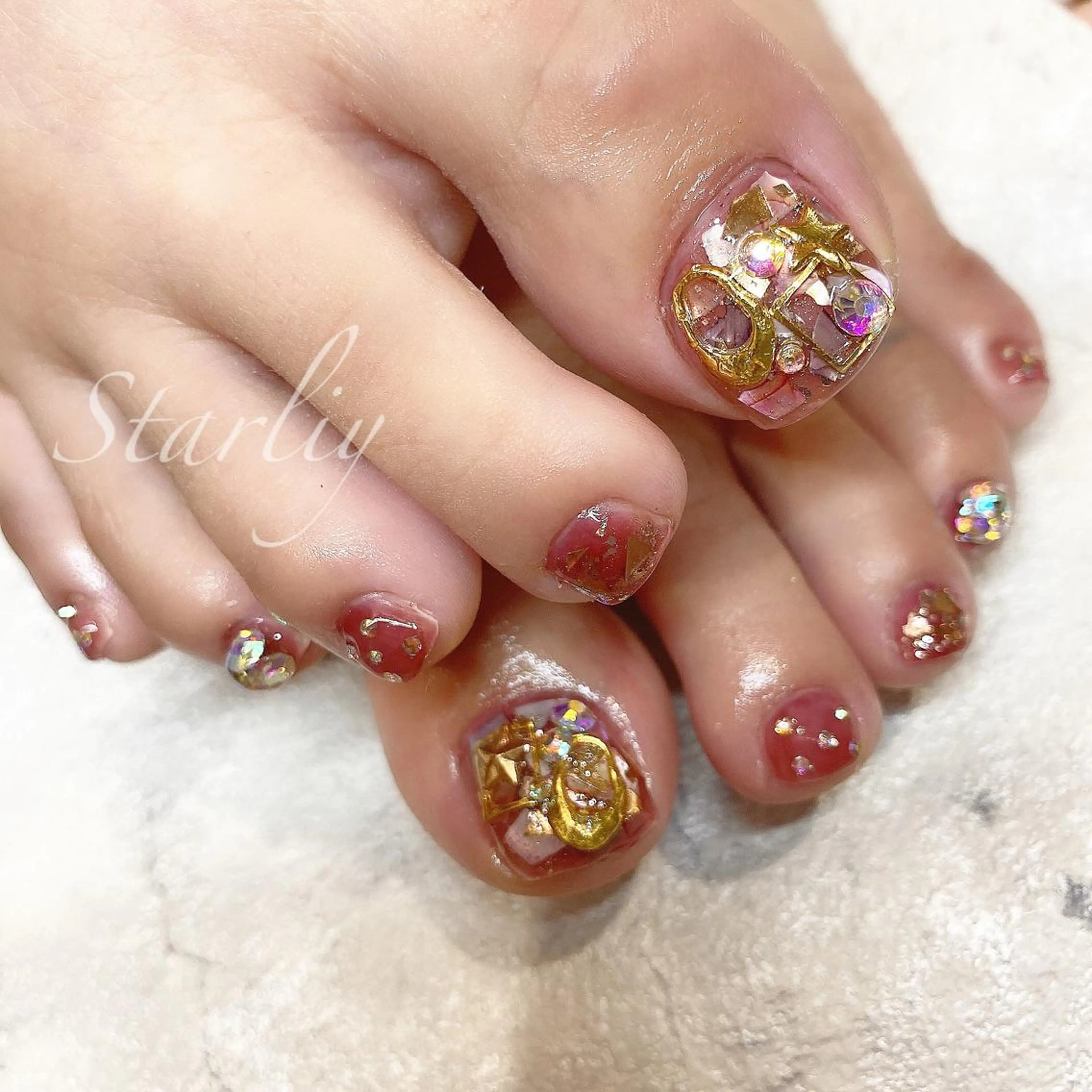 ネイル フットネイル Starliy所属・~Starliy~ 三重県津市のネイルデザイン