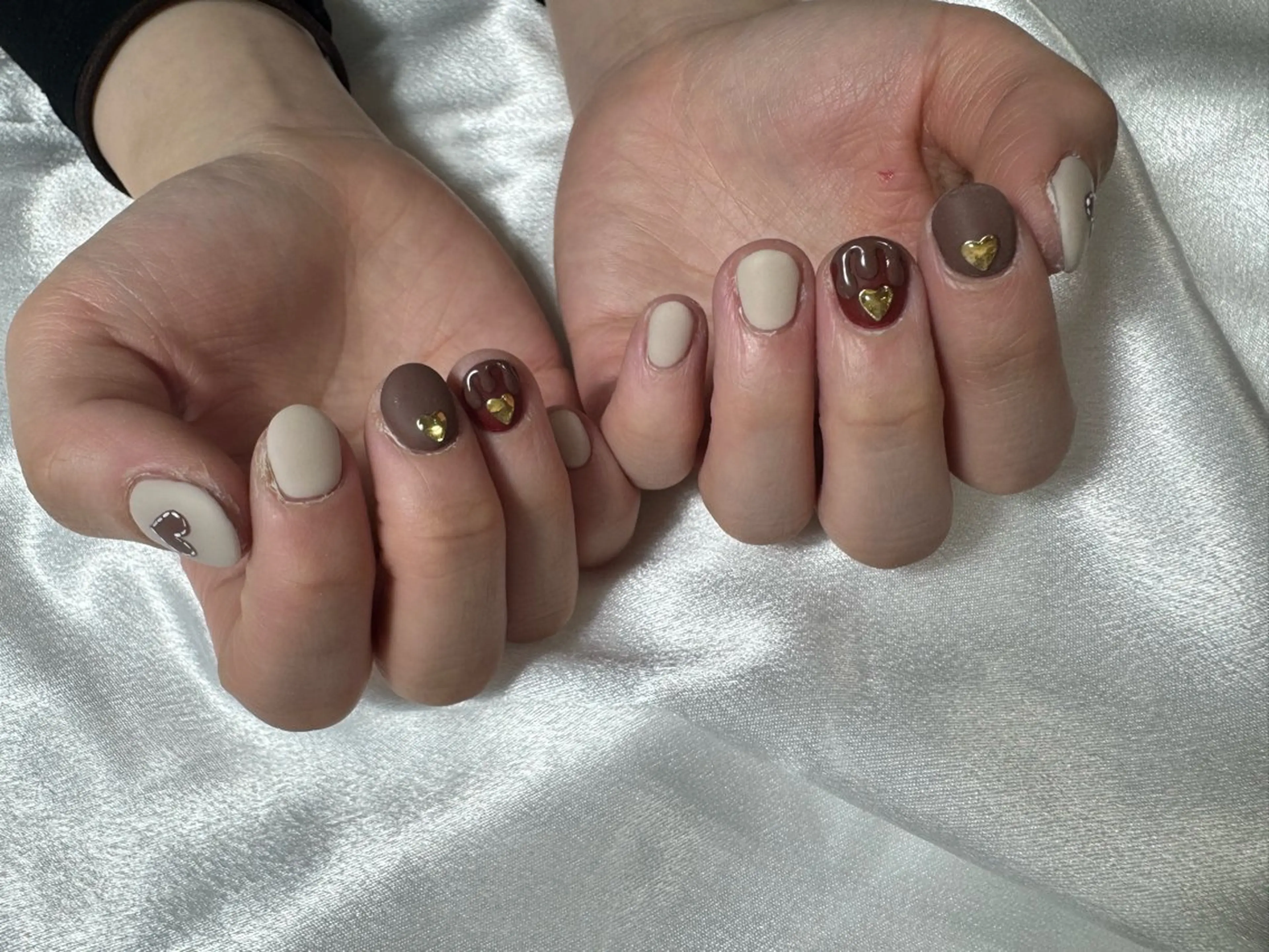 ネイル オーロラネイル フットネイル フレンチネイル ジェルネイル ハート kikinail 溝の口のネイルデザイン