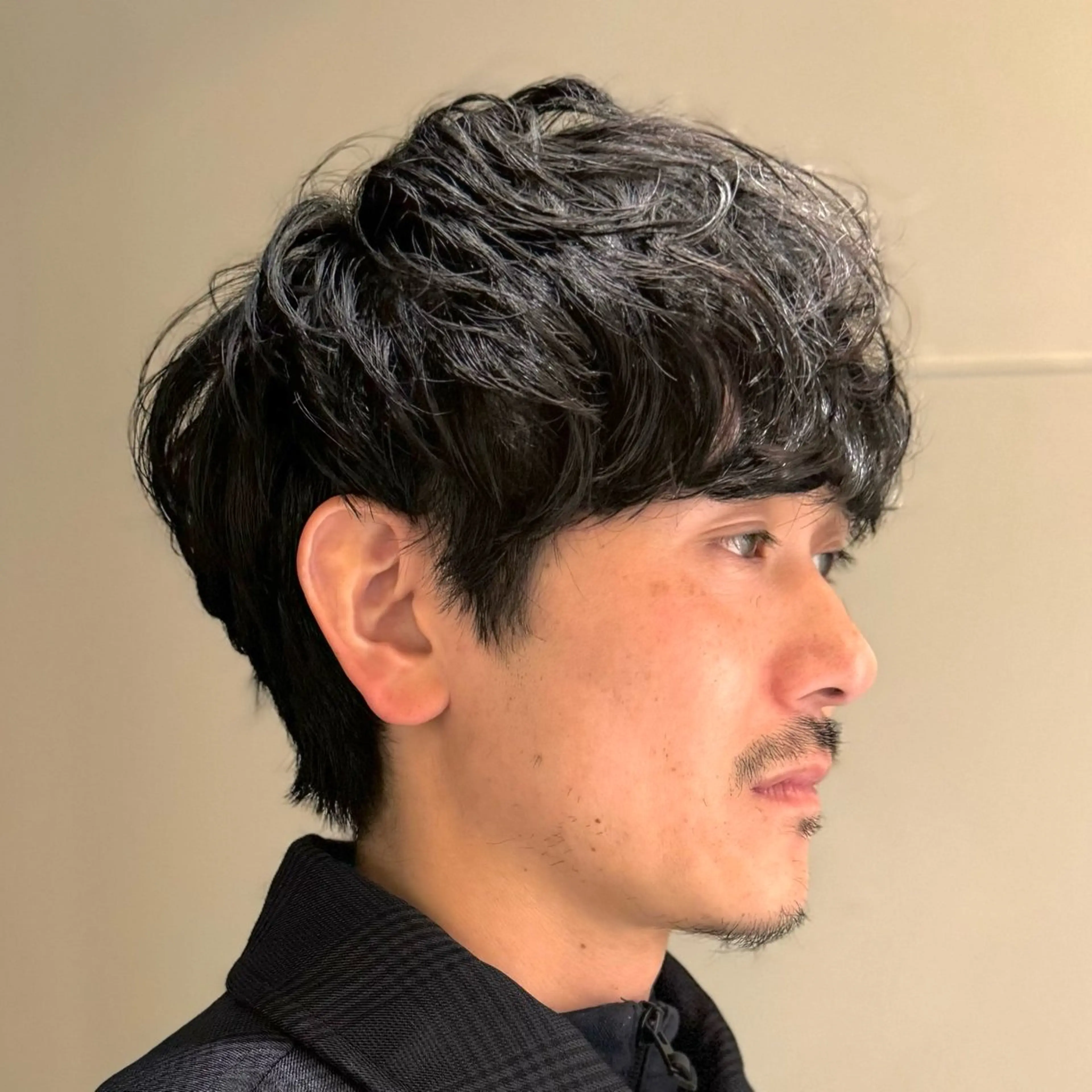 ショート パーマ メンズ マッシュ メンズパーマ ニュアンスパーマ メンズ特化 丸山 航輝のヘアスタイル