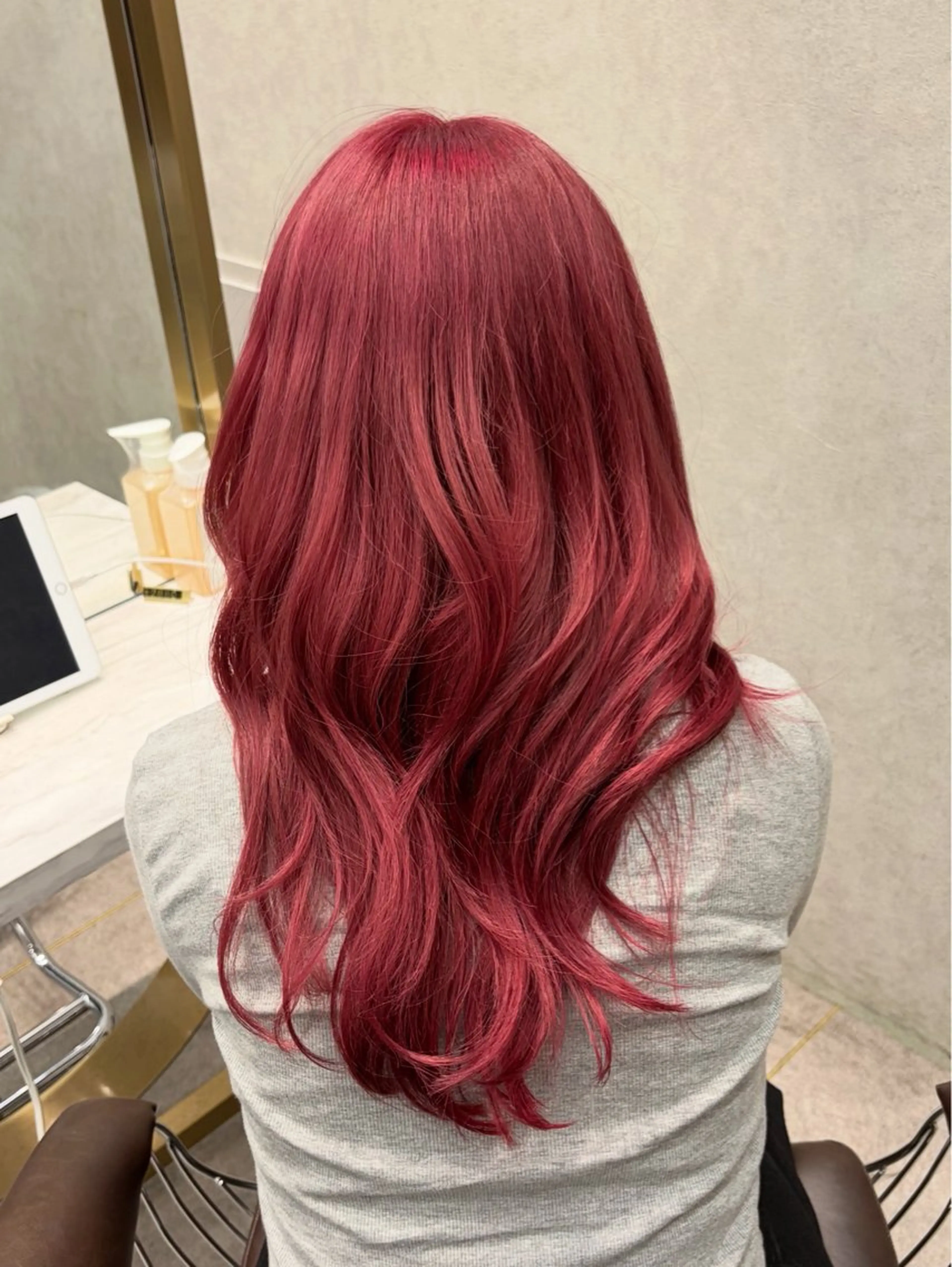 ロング カラー ハイトーンカラー ヘアカラー 坂上 実里のヘアスタイル
