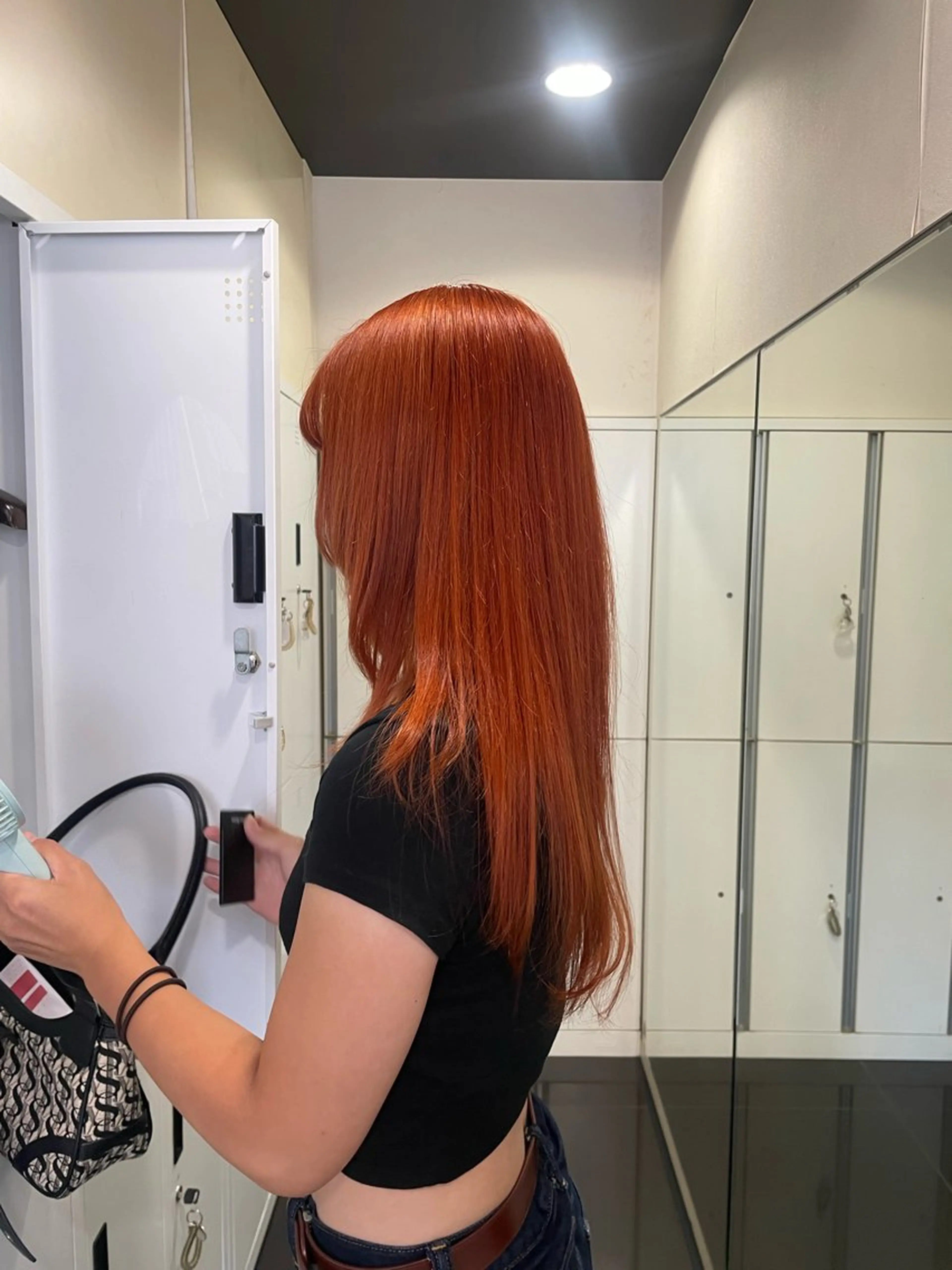 ロング カラー カット ヘアカラー トリートメント ハイトーン/レイヤー 似合わせ・ユキノのヘアスタイル