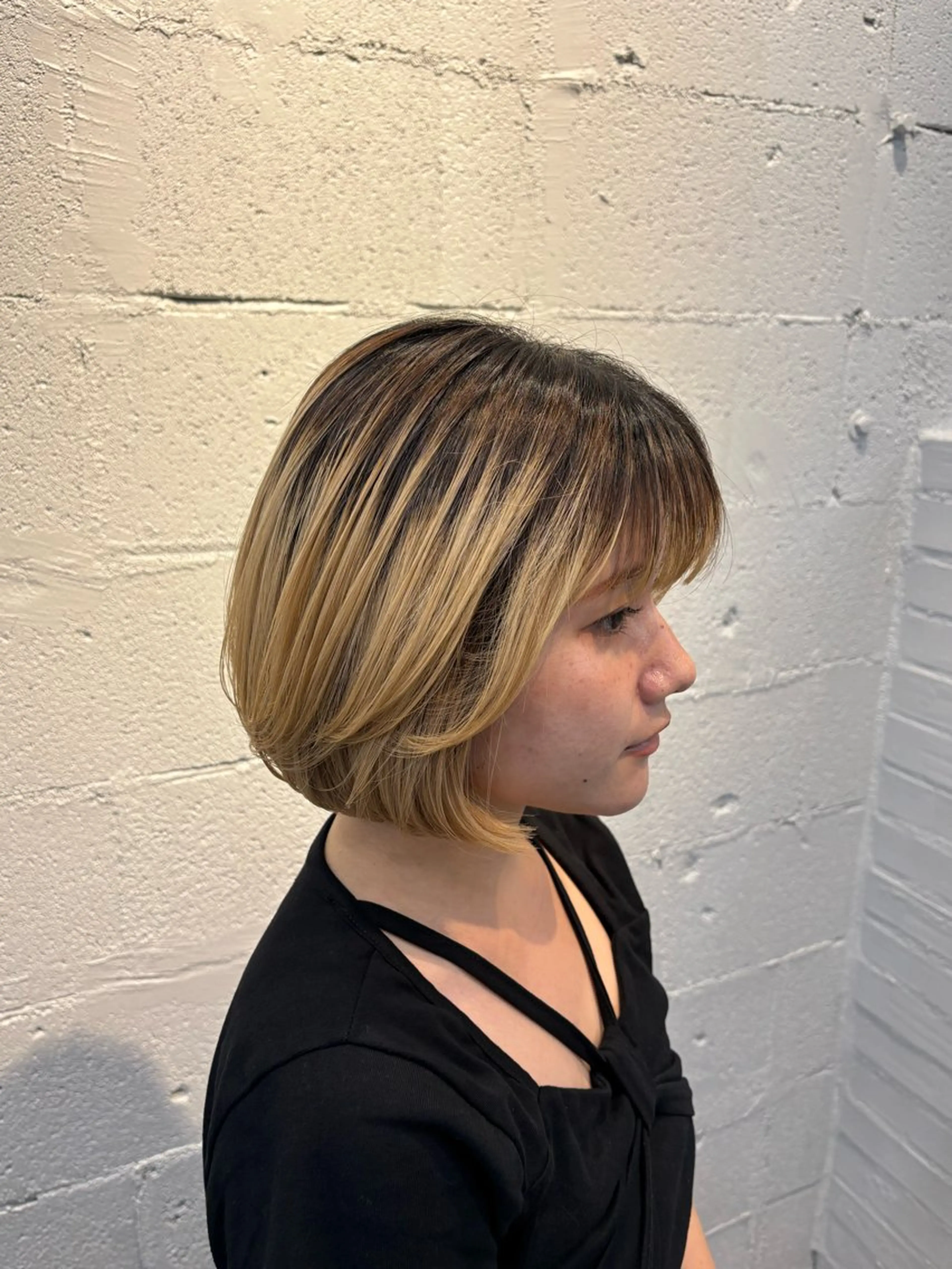 ミディアム ボブ レイヤーカット 久貝 莉子のヘアスタイル