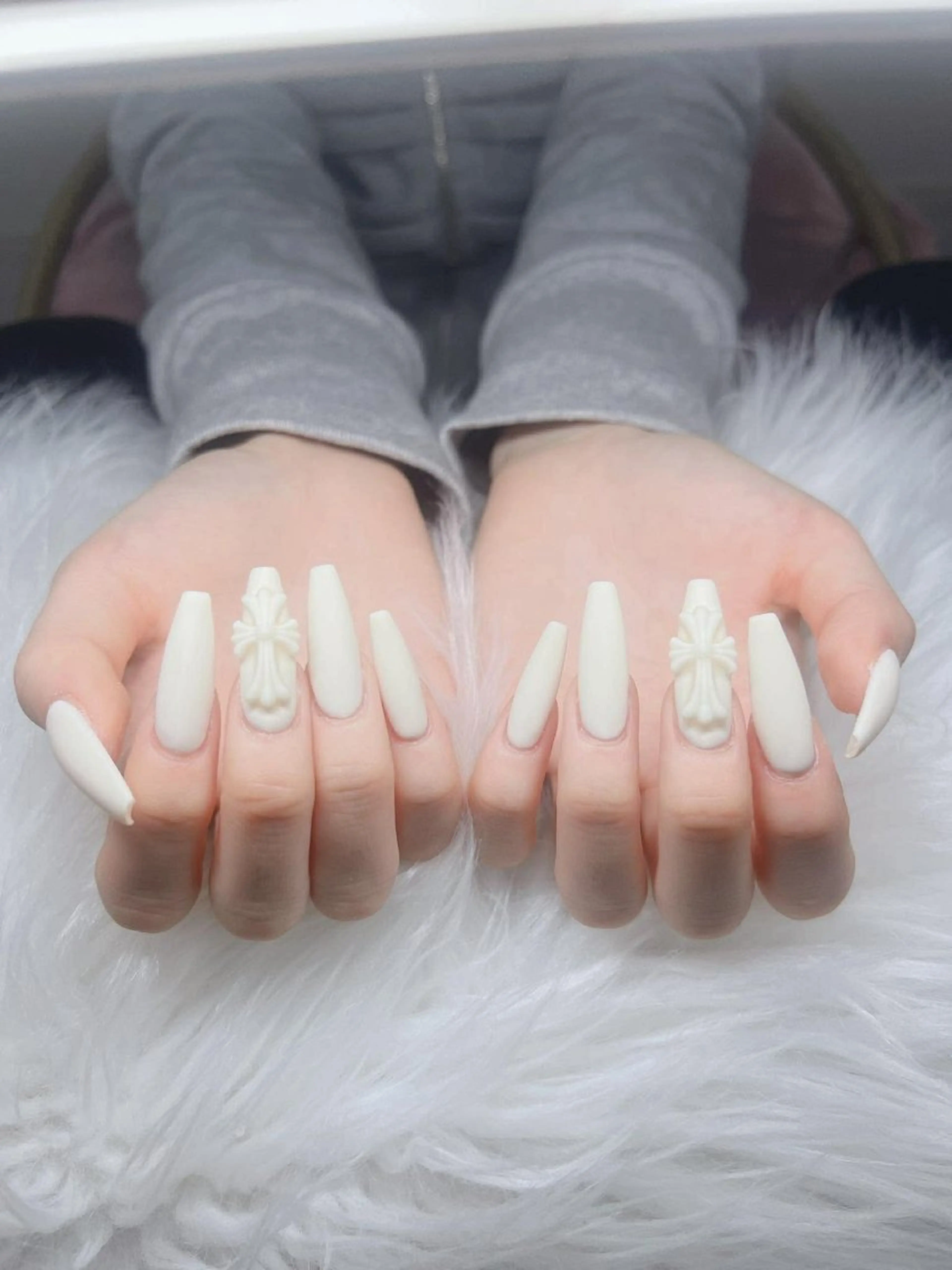 ネイル 長さ出し グラデーション 卒業式 キラキラネイル マグネットネイル Lee Nailsのネイルデザイン