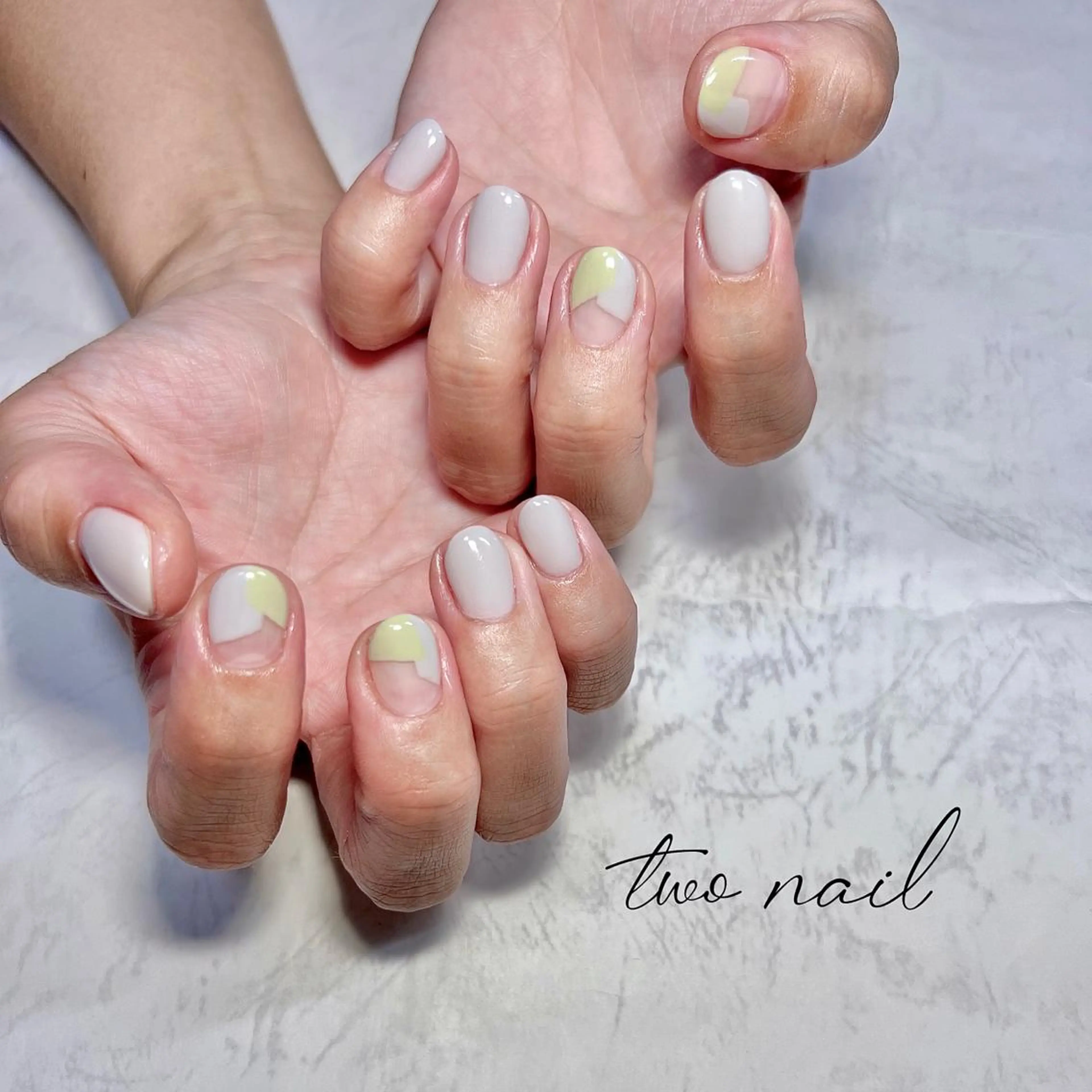 ネイル アートネイル フットネイル ハート ニュアンスネイル ホワイト two nailのネイルデザイン