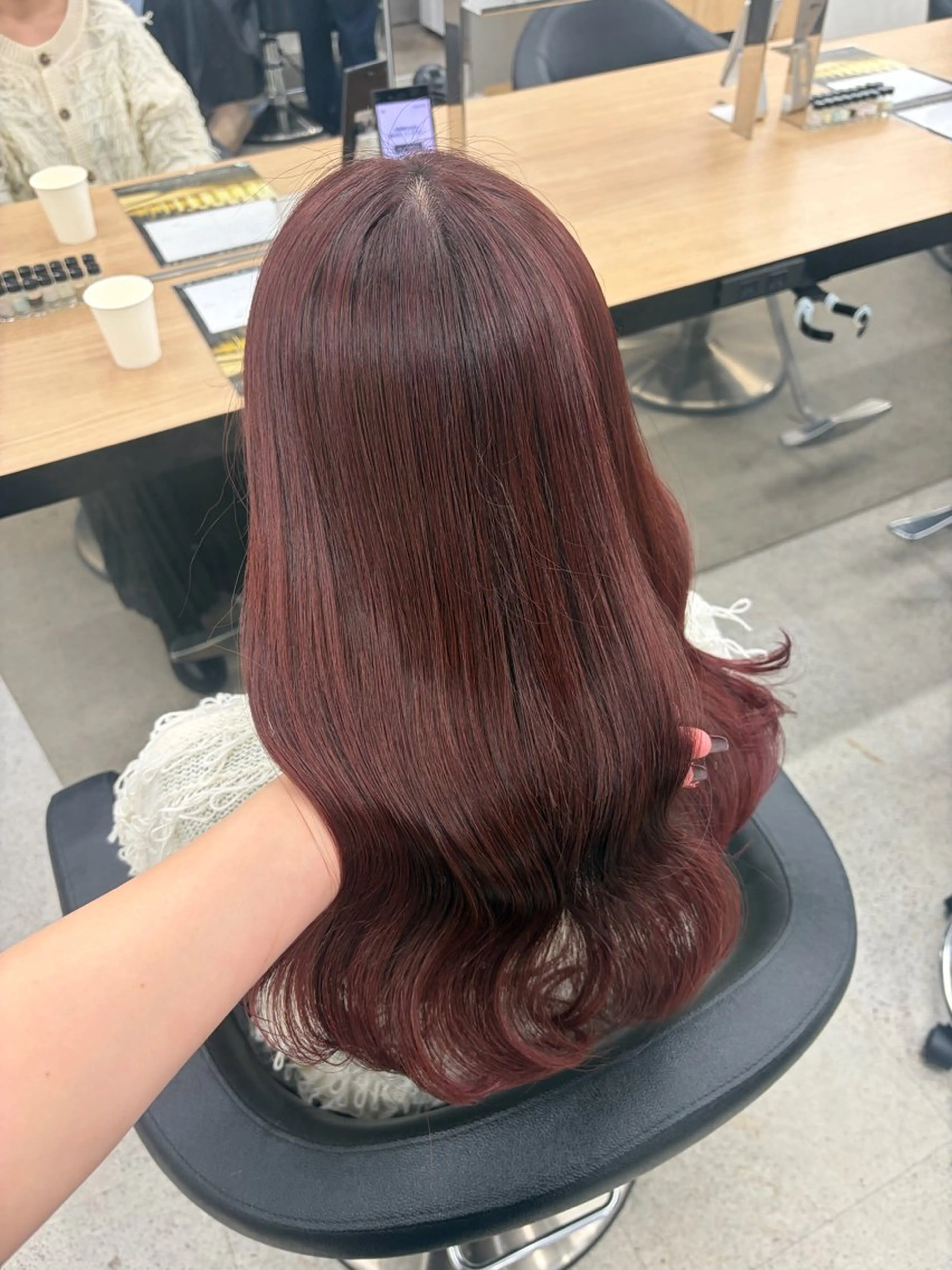 ロング カラー ブリーチ 髪質改善 トリートメント ヘアカラー 💗愛され暖色💗 ピンク/レッド💗のヘアスタイル