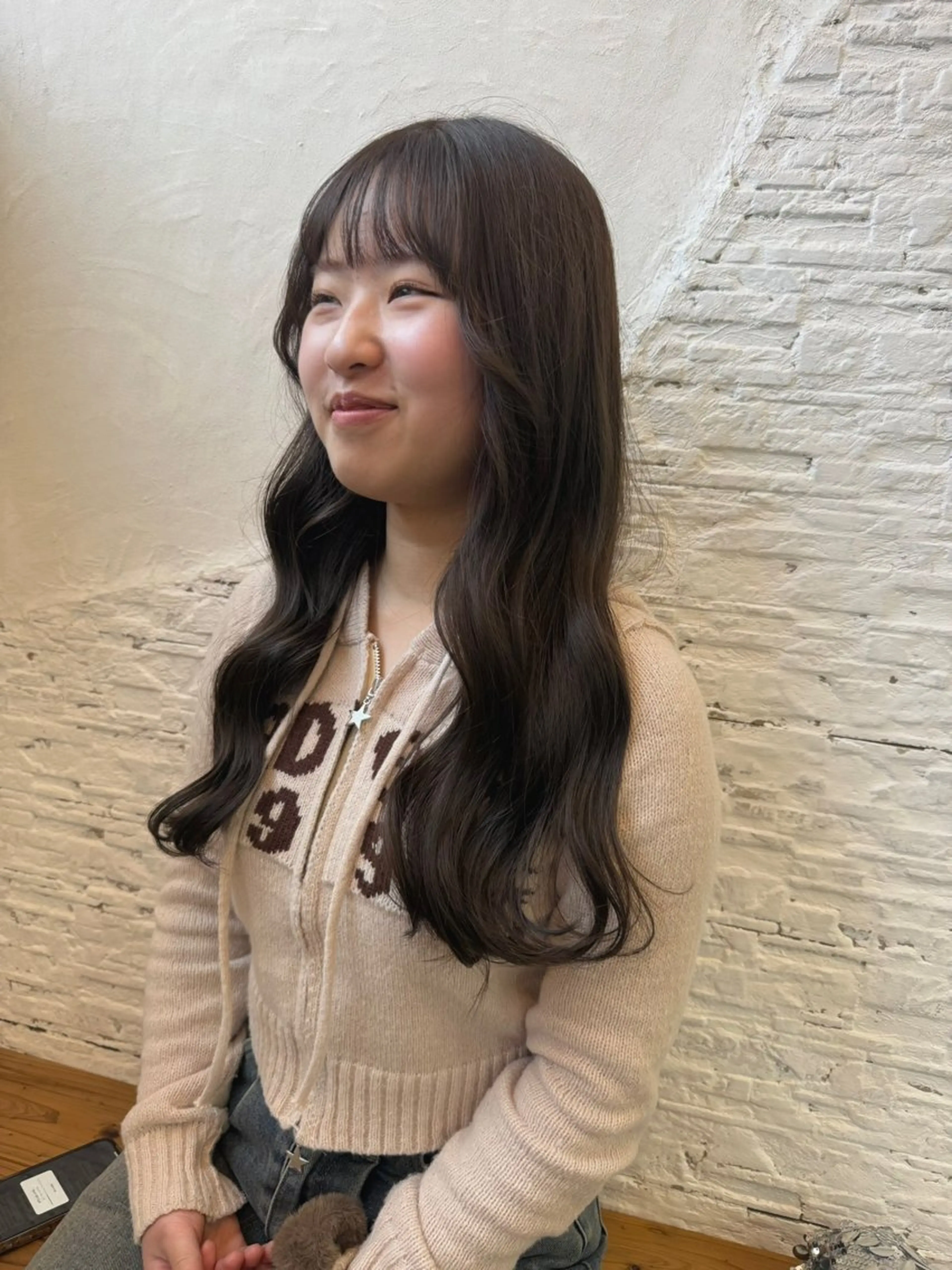 ロング カラー ブラウンカラー チョコレートブラウン カット ヘアカラー トリートメント 菅野 愛のヘアスタイル