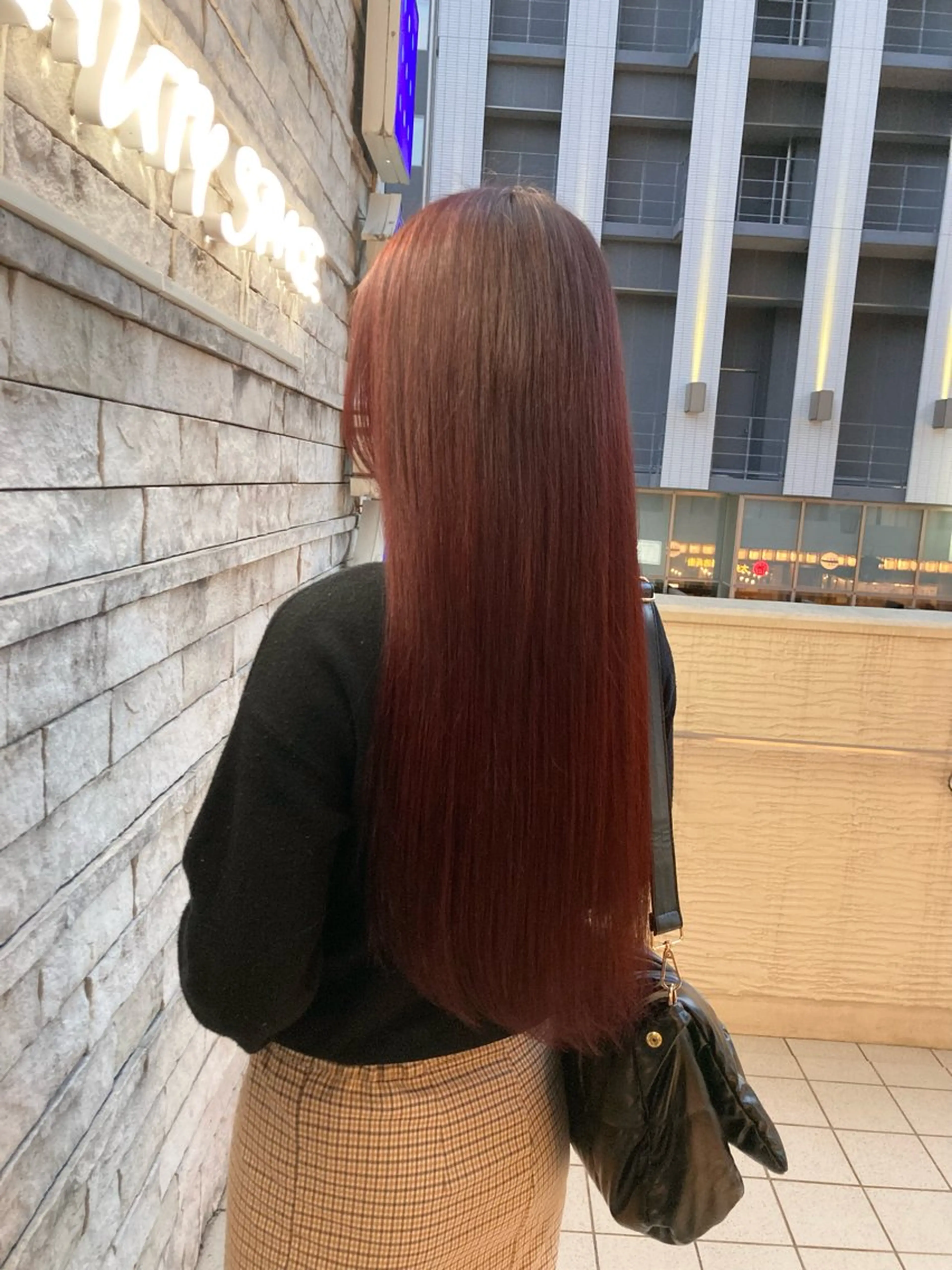 ロング カラー ブリーチ ブリーチなしカラー オレンジ オレンジレッド レッドカラー ヘアカラー ピンクカラー🎀 米津 美佑のヘアスタイル