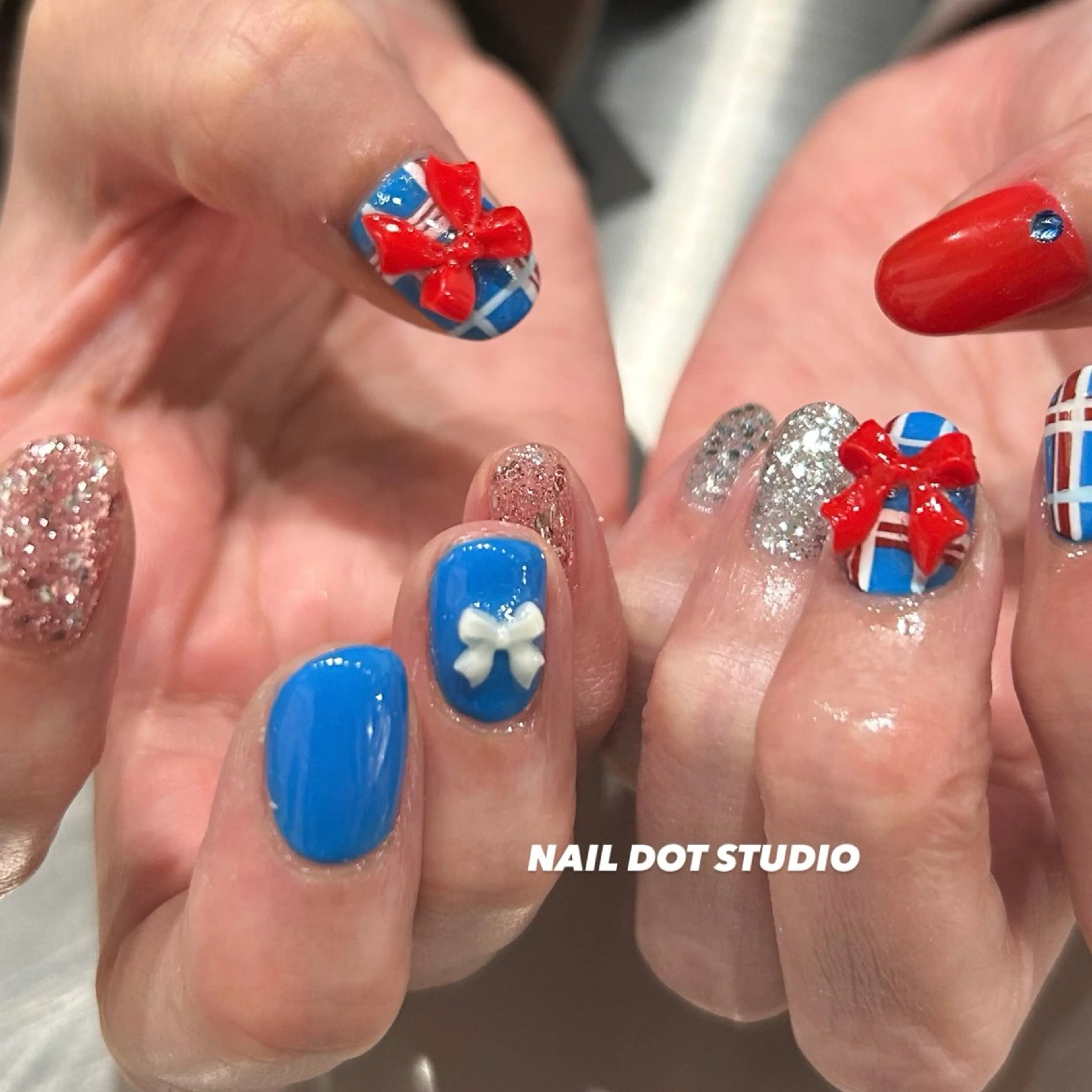 ネイル ハンドネイル NAILDOTSTU DIO SEINAのネイルデザイン