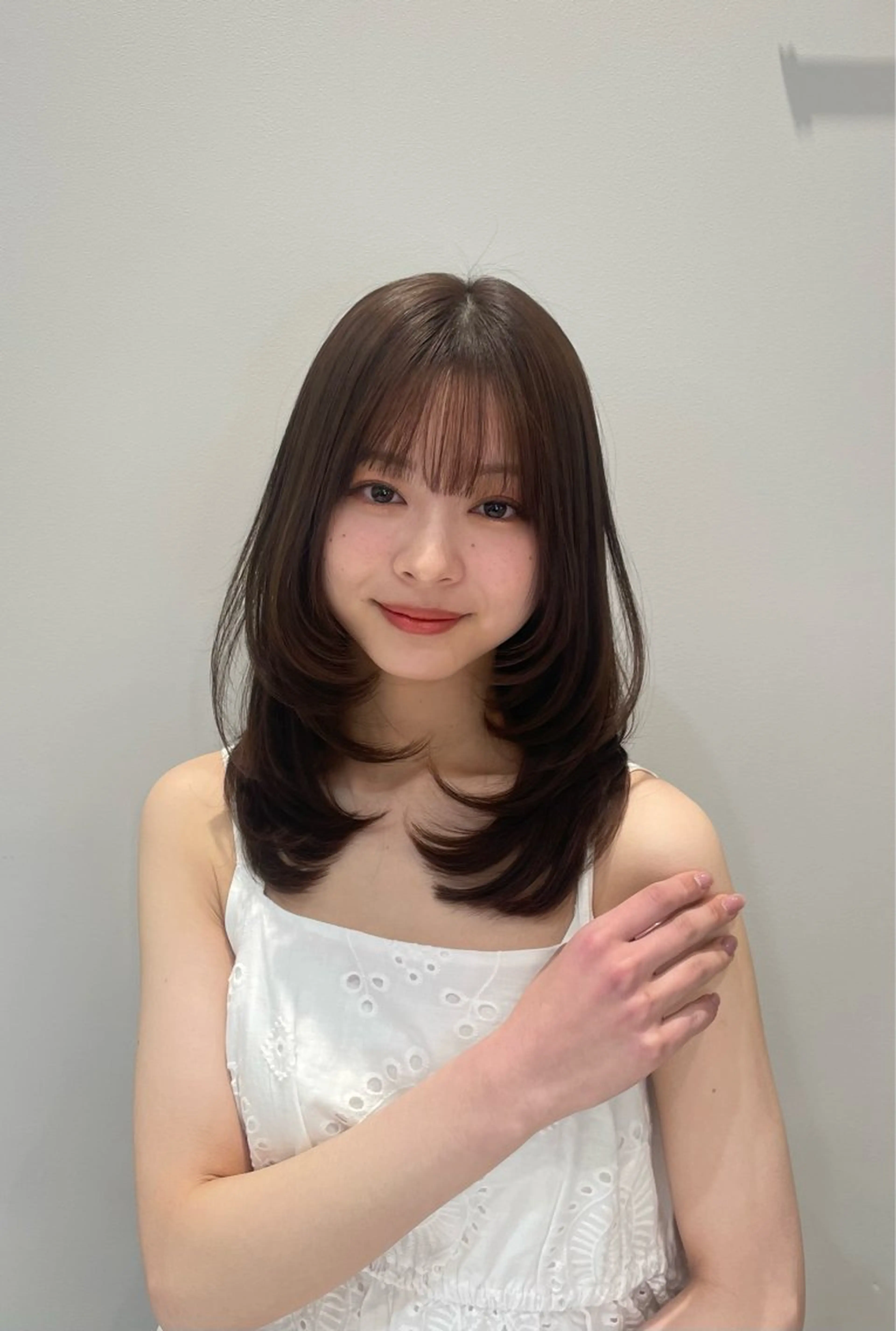 セミロング レイヤーカット BRIGHT所属・🤍恵比寿/透明感/ 小顔カット🤍アズサのヘアスタイル