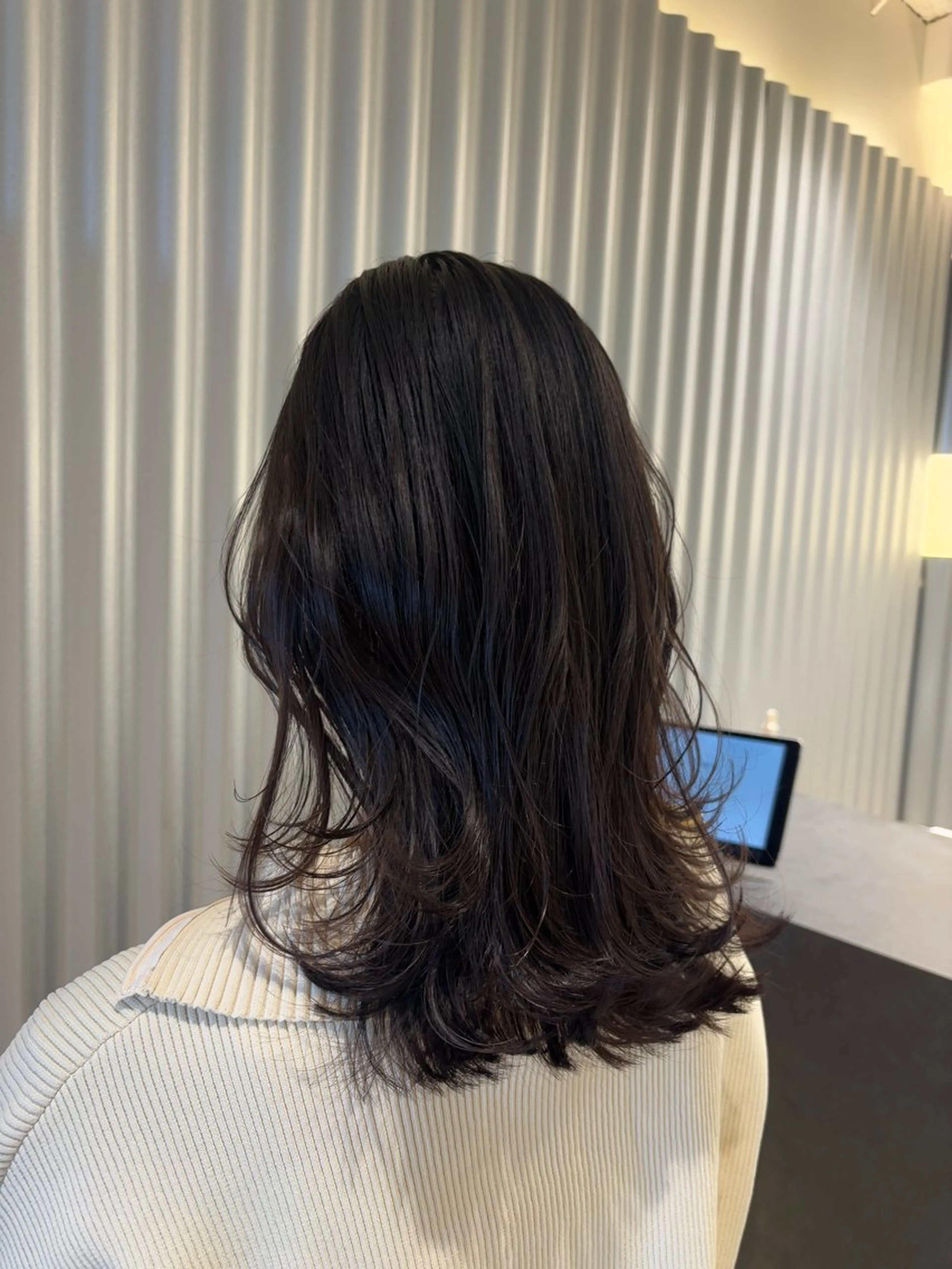 ミディアム カラー パーマ ヘアアレンジ レイヤーカット カット ヘアカラー トリートメント ヘッドスパ ヘアセット 押切 響　のヘアスタイル