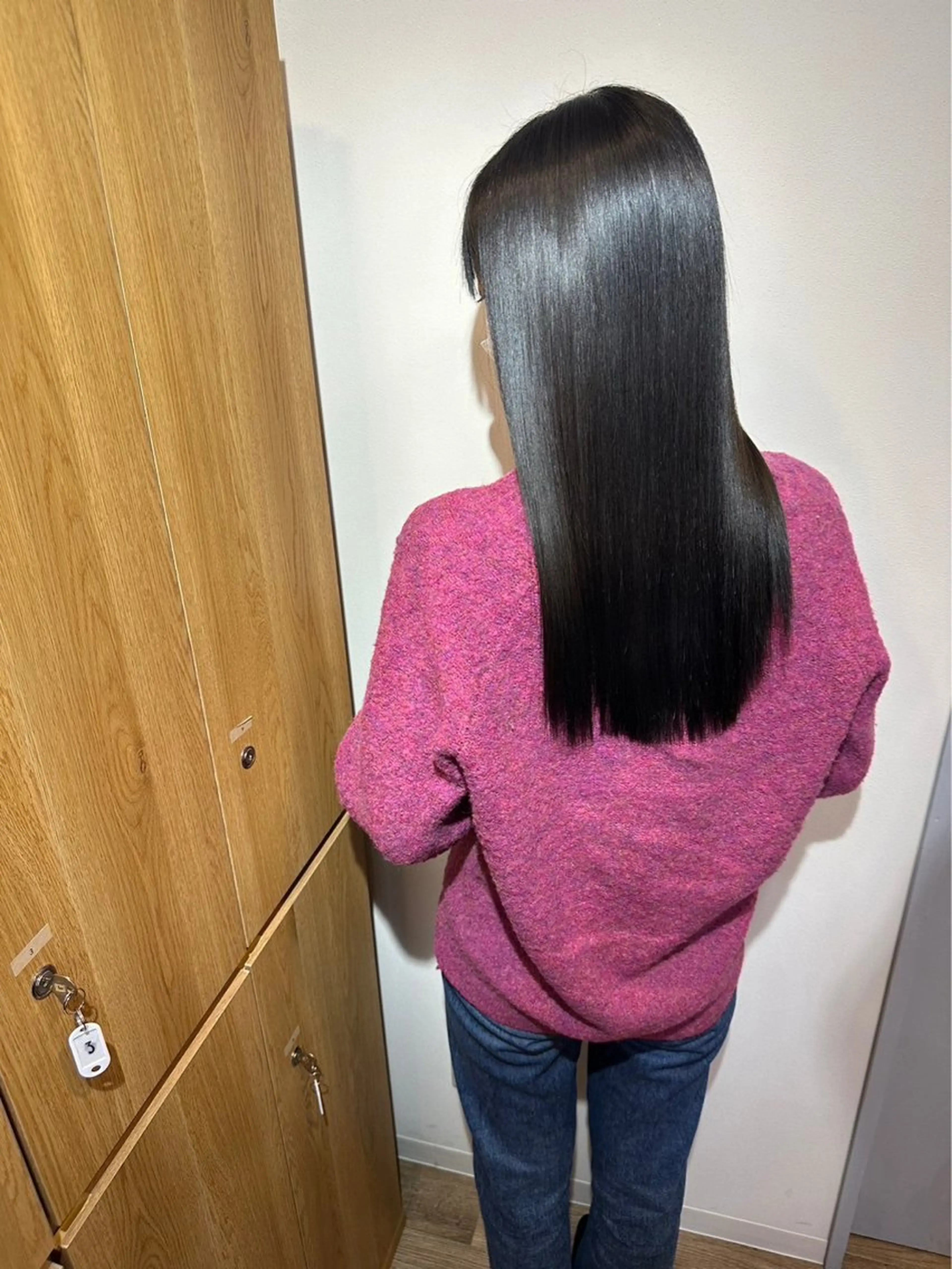 セミロング カラー 新 心寧のヘアスタイル