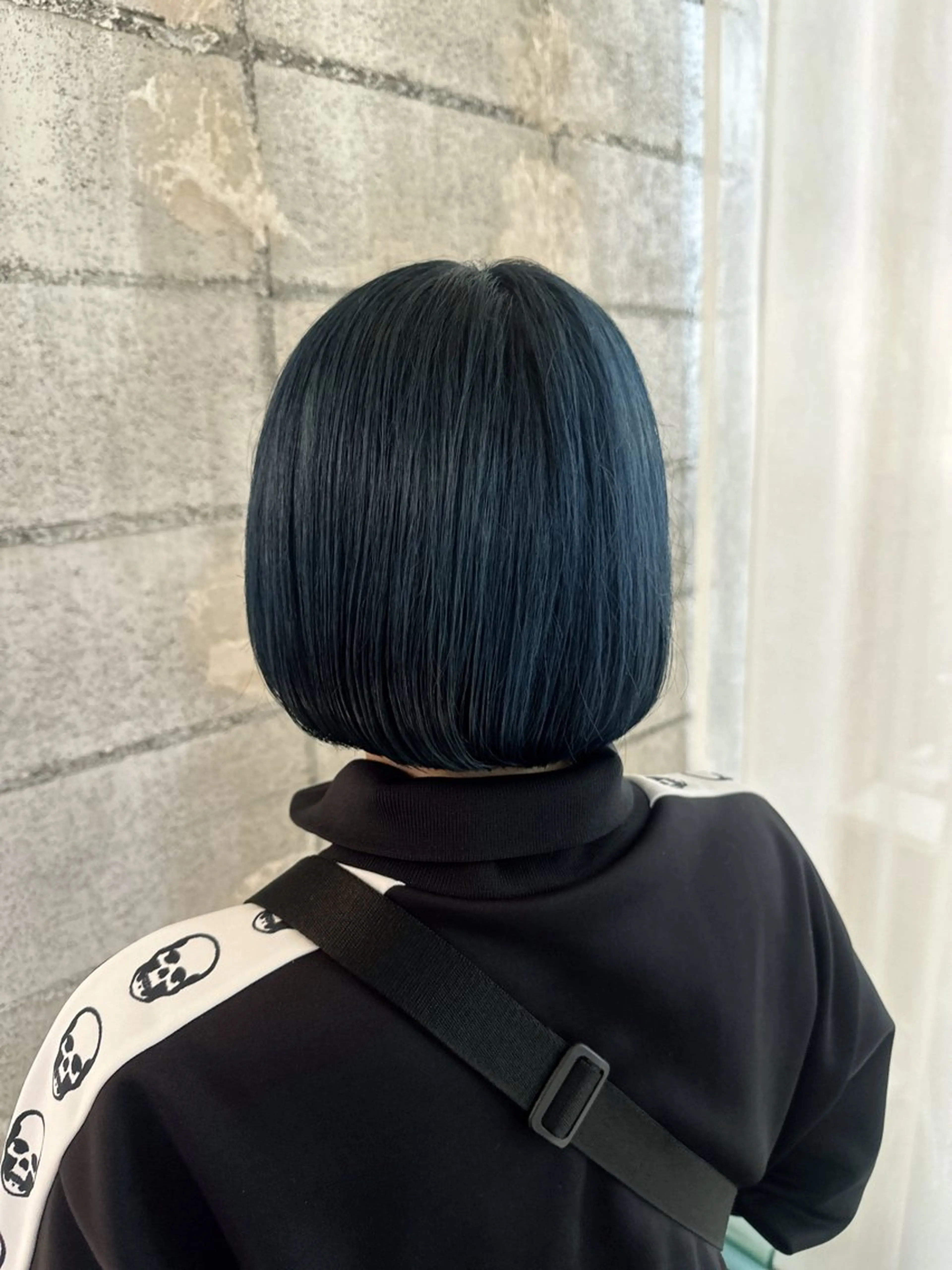 ショート カラー 黒髪 ブルーカラー ブルーブラック デザインカラー ボブ 🌈派手髪エクステ ブレイズ🌈ひろとのヘアスタイル