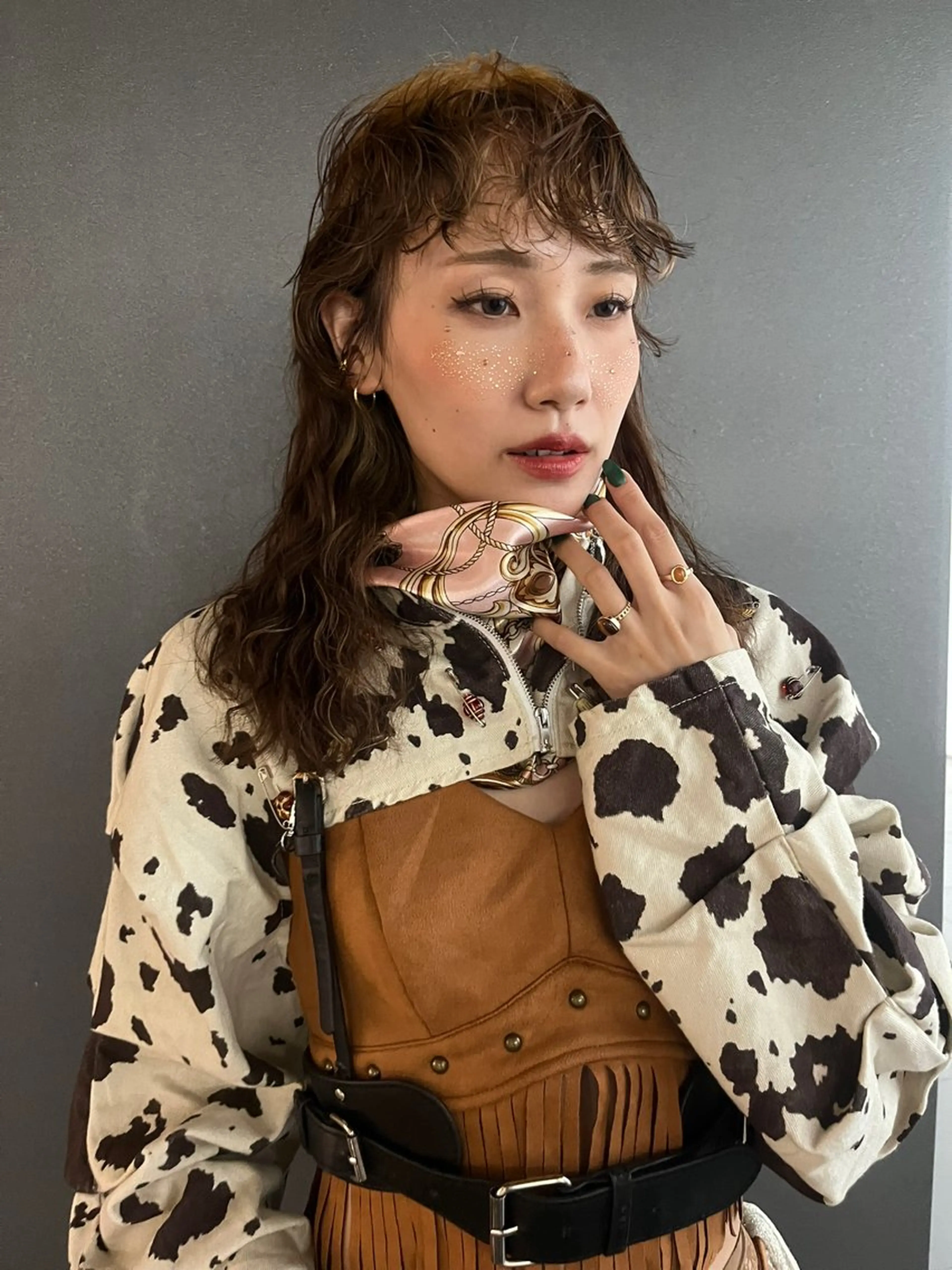 ロング パーマ レイヤーカット カット パーマ トリートメント cana 札幌レイヤースタイルのヘアスタイル