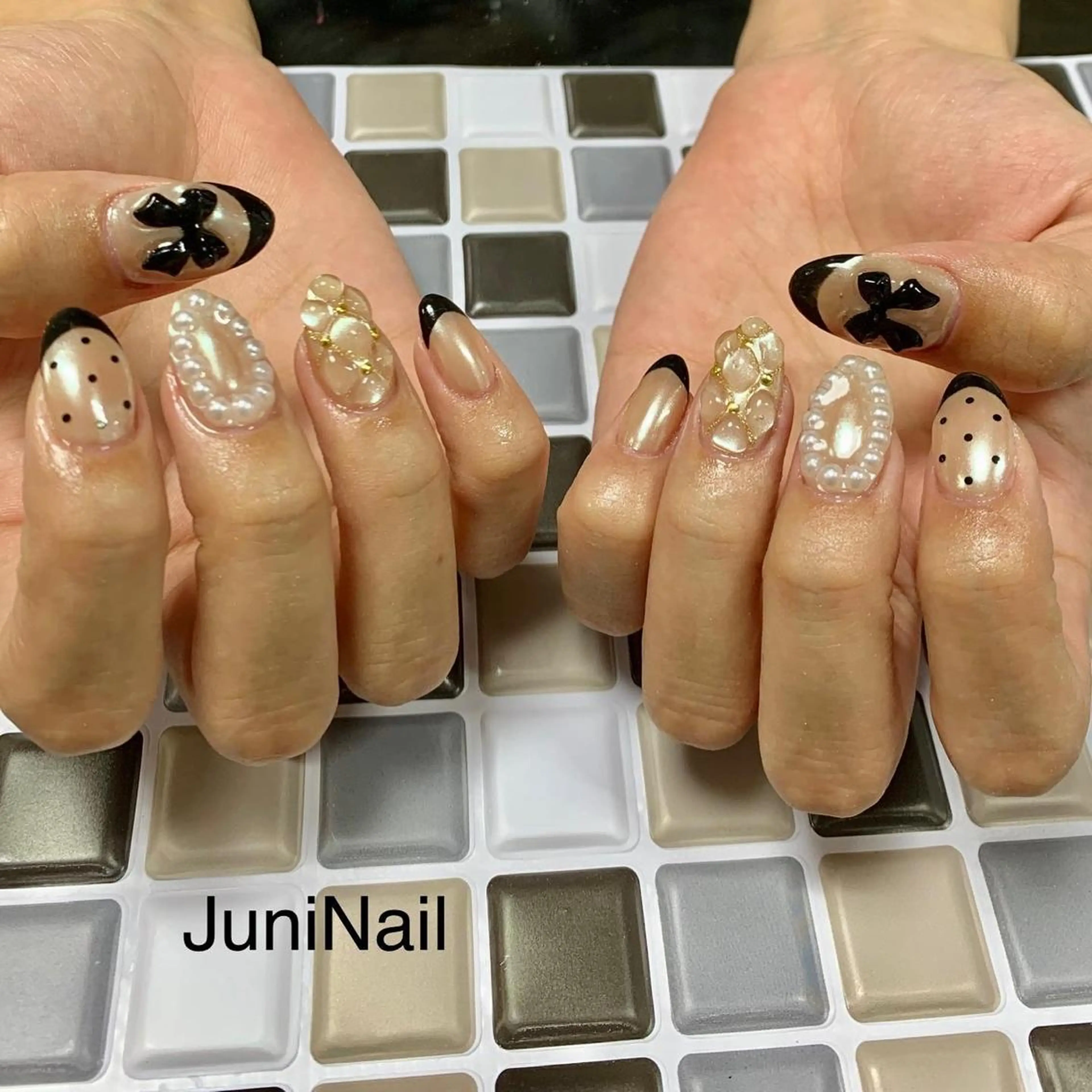 ネイル オーロラネイル クリアネイル 成人式 フラッシュネイル フレンチネイル ハンドネイル JuniNail 주니네일🇰🇷suのネイルデザイン