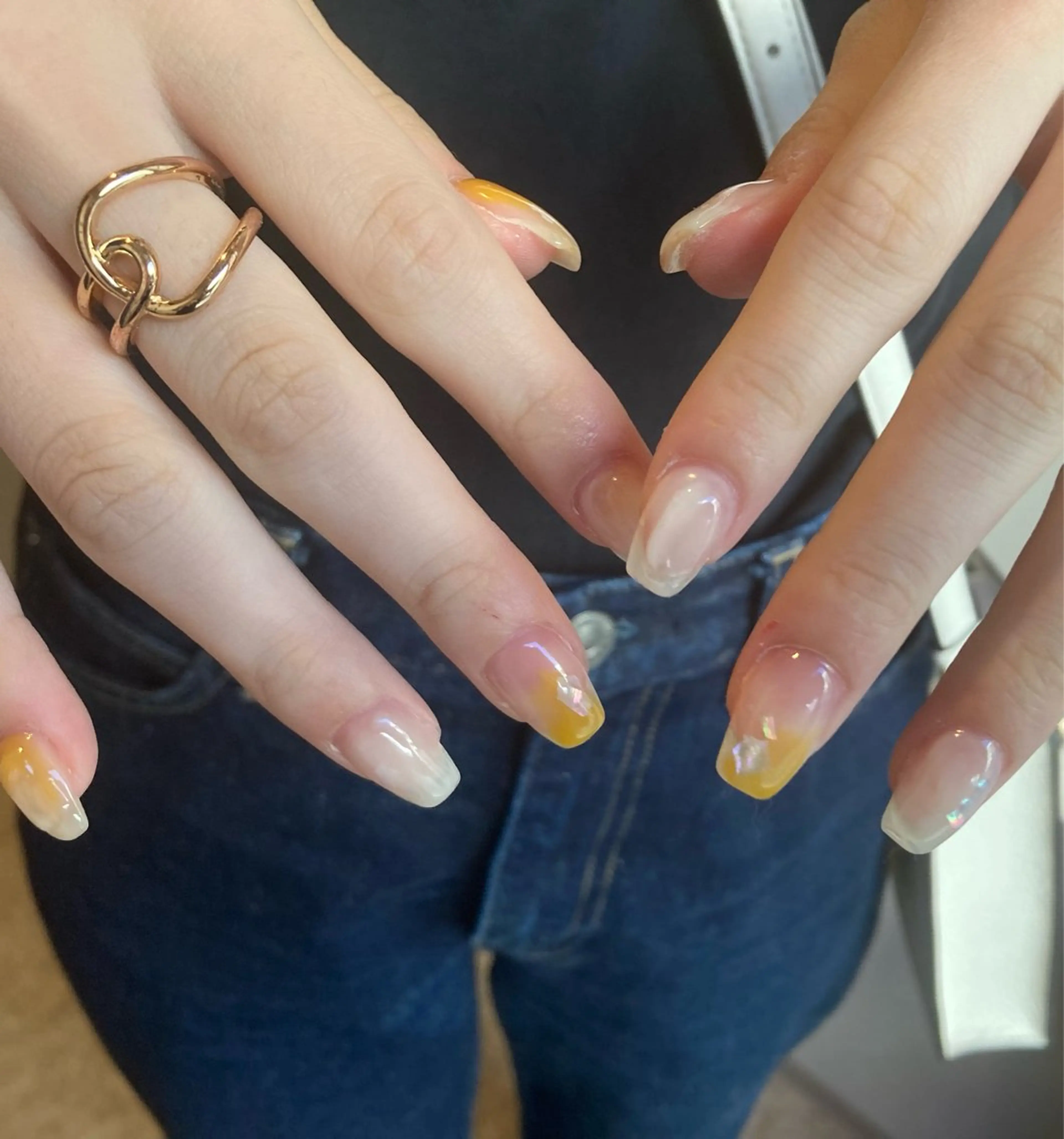 ネイル ぷっくりネイル 黄色 .Etel atelier.のネイルデザイン