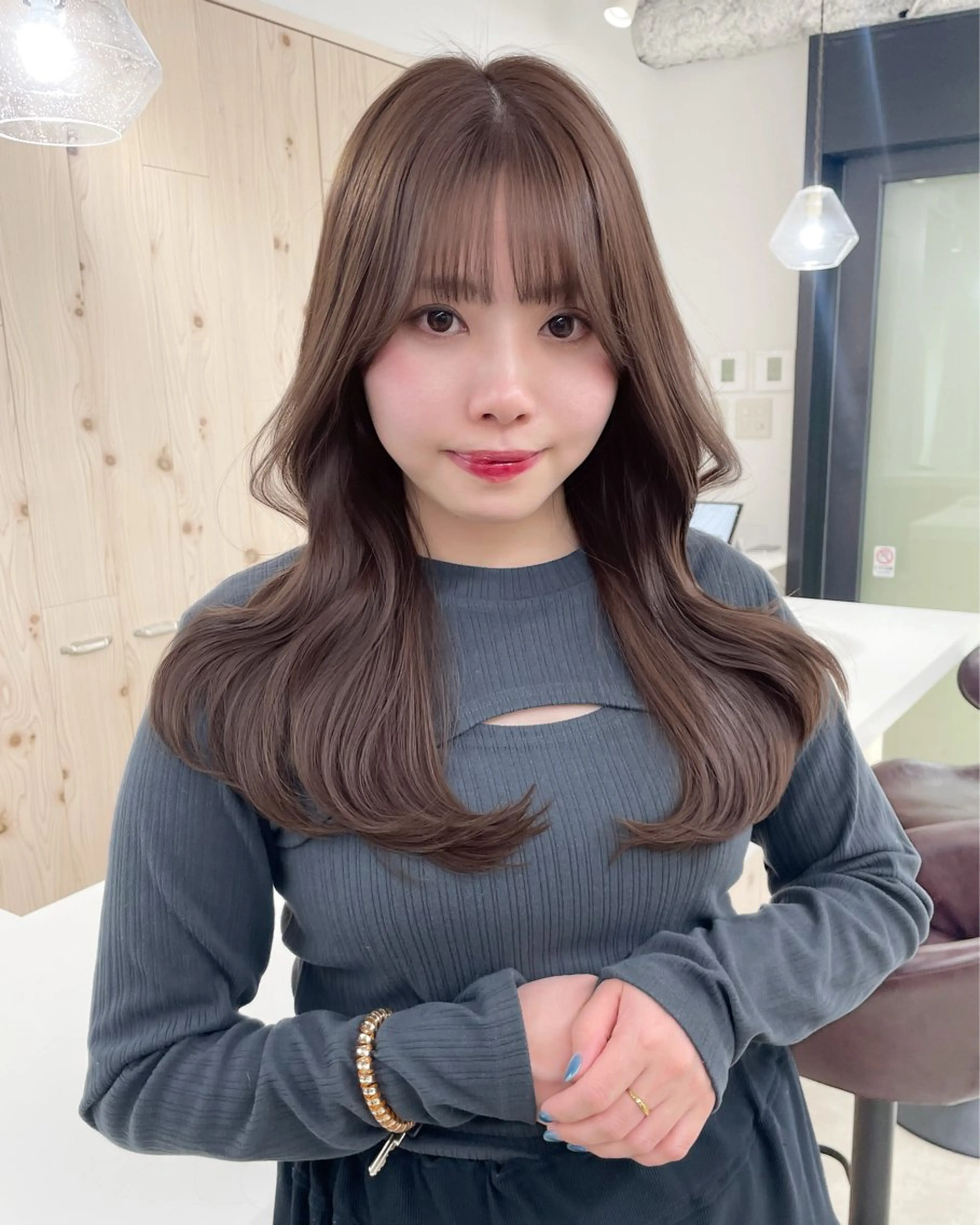 ロング カラー カット ヘアカラー トリートメント ヘアセット 新宿/韓国ヘア/ 髪質改善ストレートのヘアスタイル