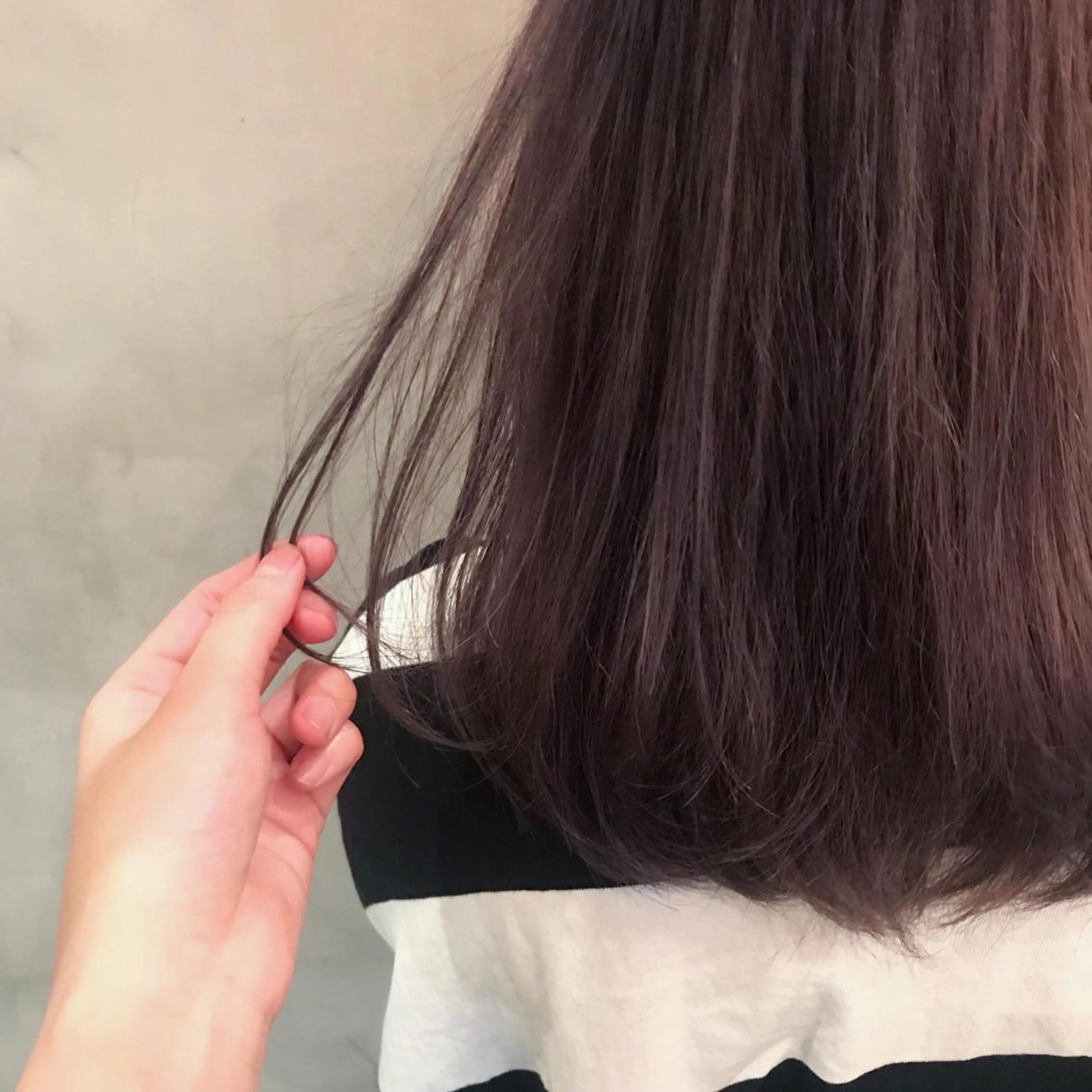 セミロング カラー PHIDGE所属・山下 千明のヘアスタイル