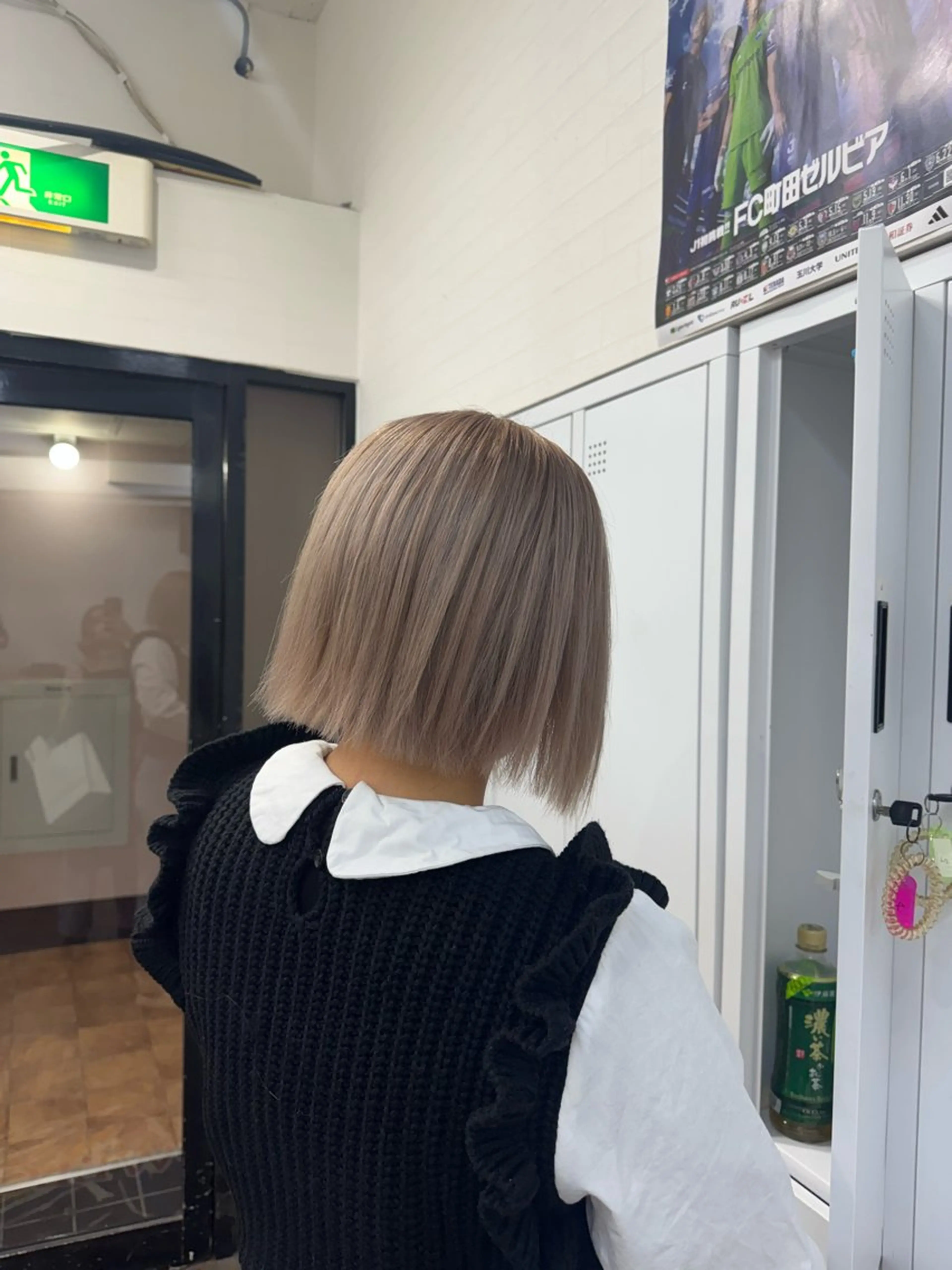 ミディアム 横浜🦋ハイトーン 🫐シャドウルーツのヘアスタイル