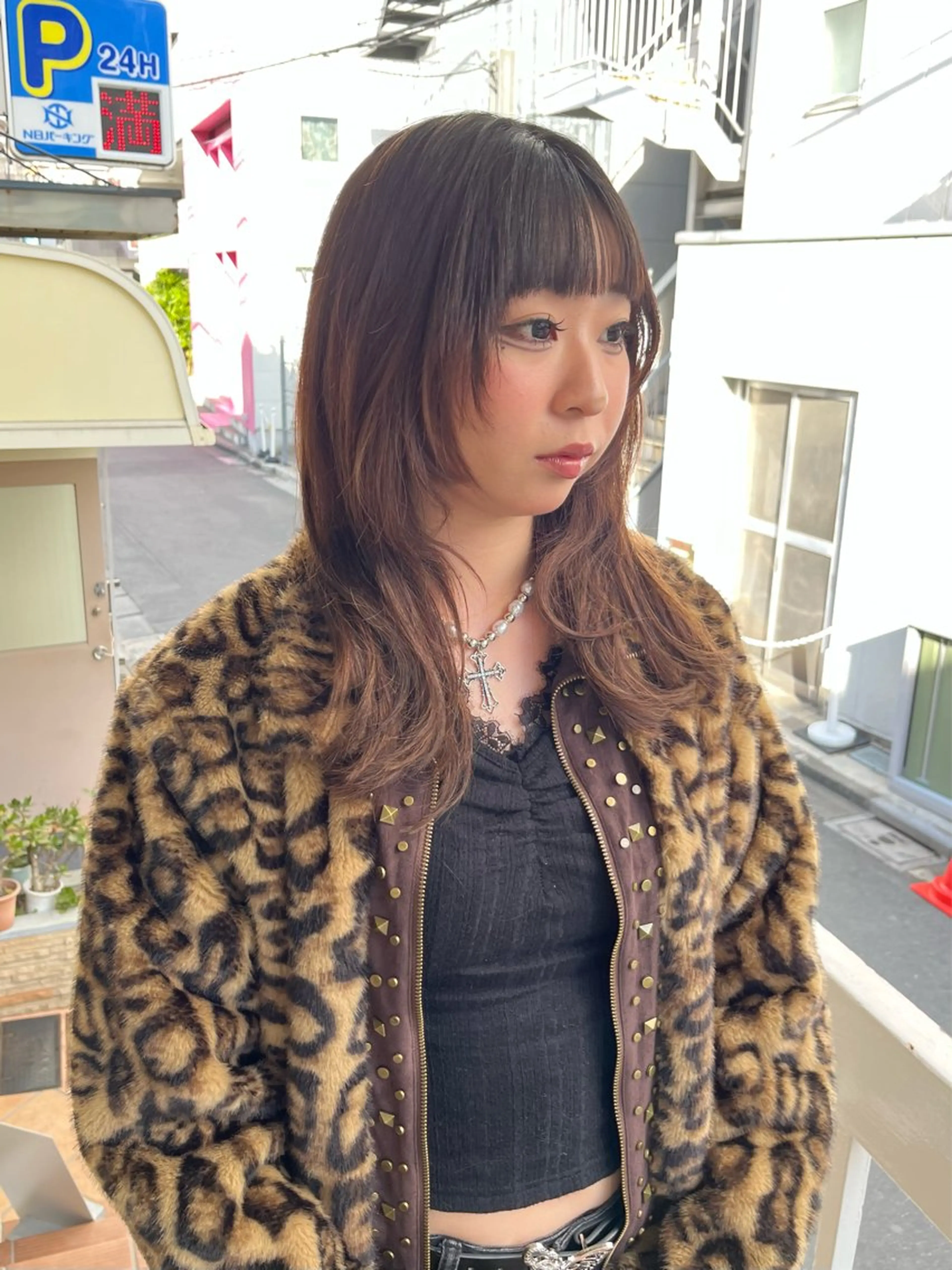 セミロング カラー 編み込みエクステ シールエクステ エクステ 韓国風ヘア レイヤーカット エクステ ハイトーン 💭黒崎ハルカのヘアスタイル