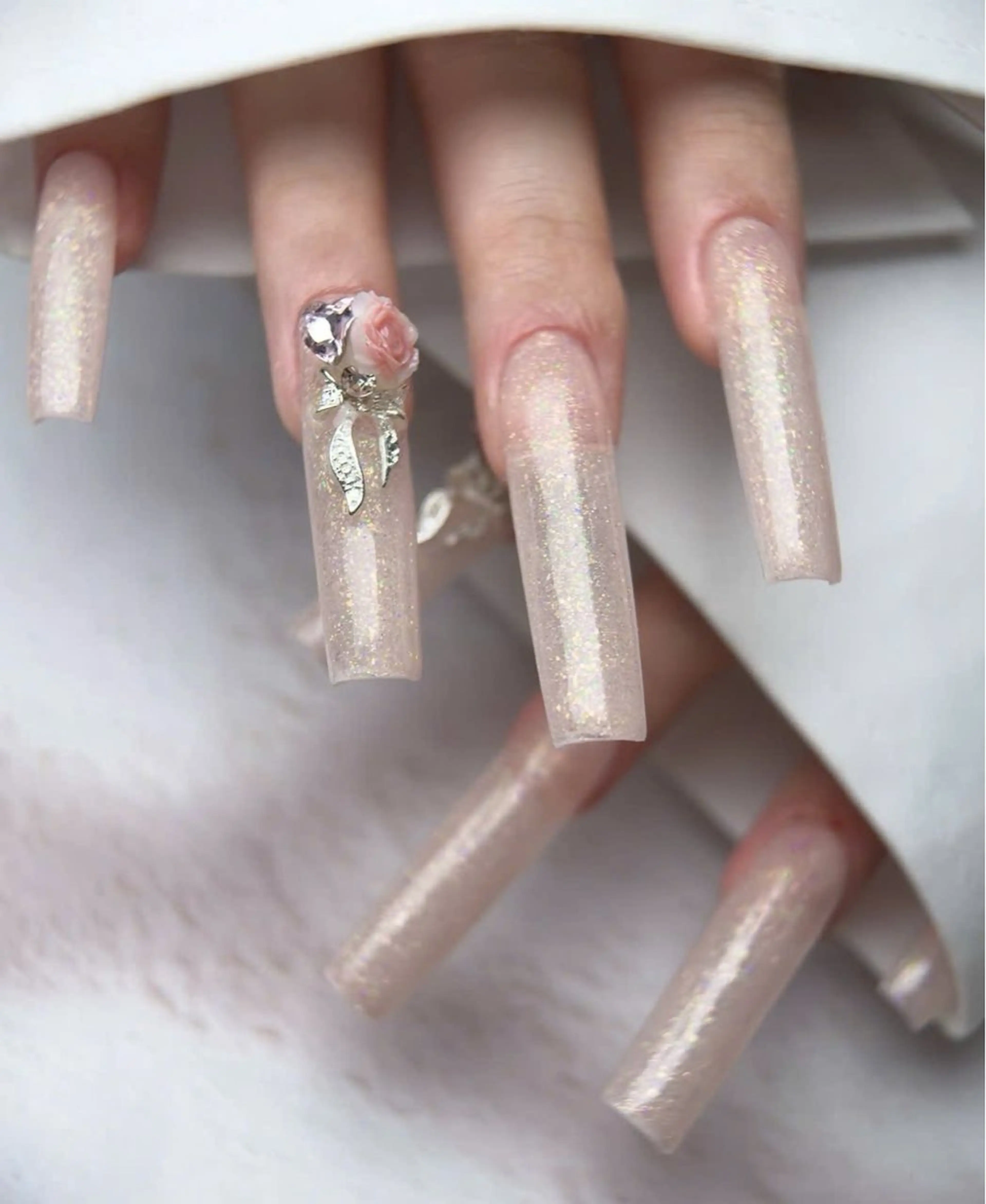 ネイル フレンチネイル キラキラネイル マグネットネイル ミラーネイル ニュアンスネイル ハンドネイル MeiMei Nail モデル募集のネイルデザイン