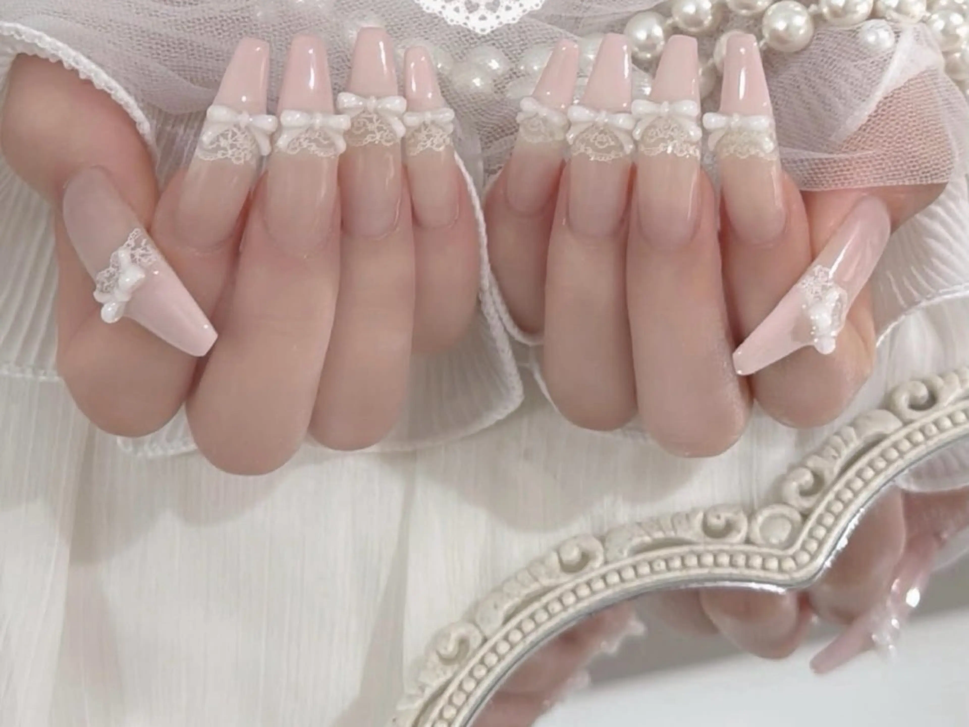 ロング フットネイル ハンドケア yu naのネイルデザイン